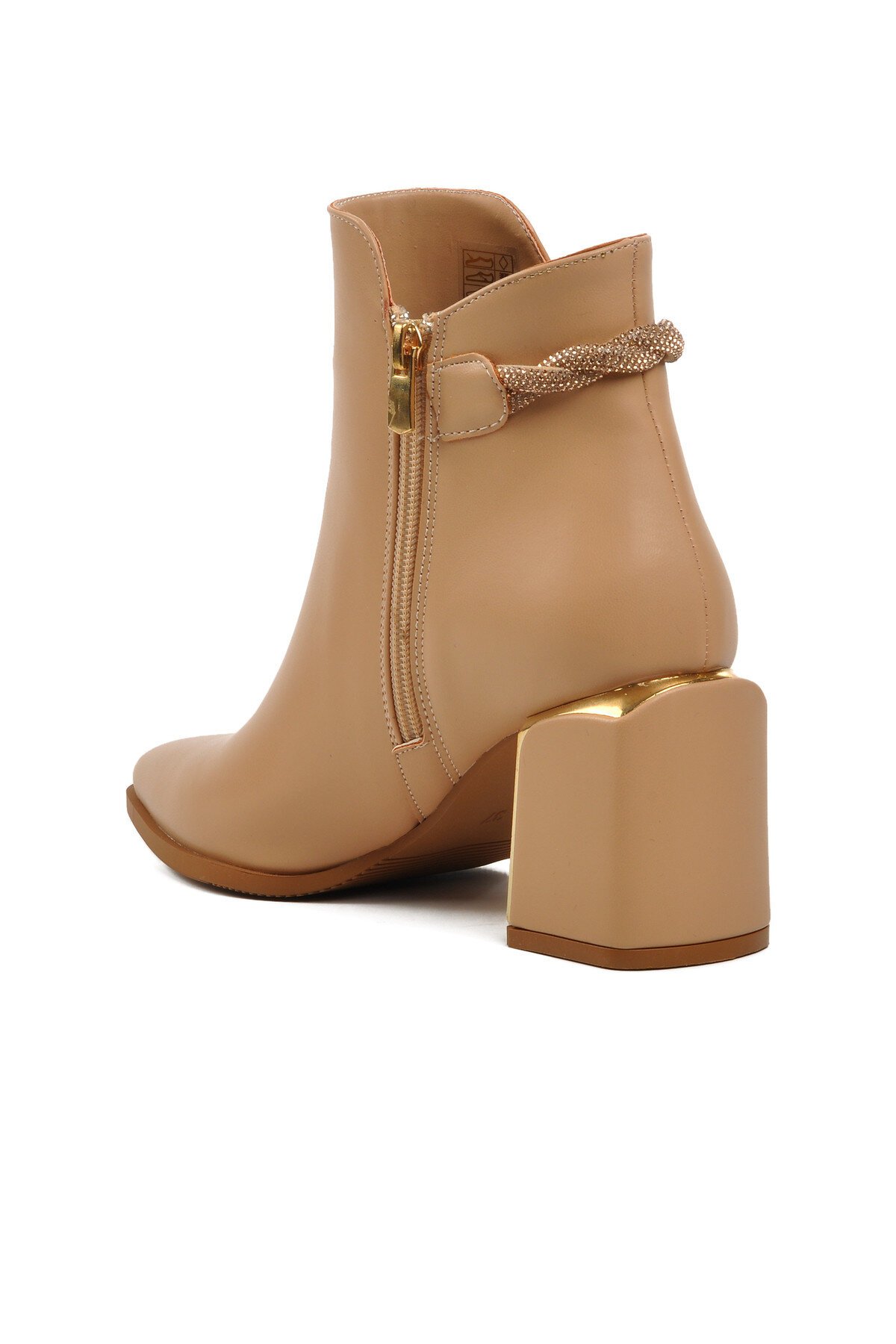 Ayakmod Nude Kadın Bot