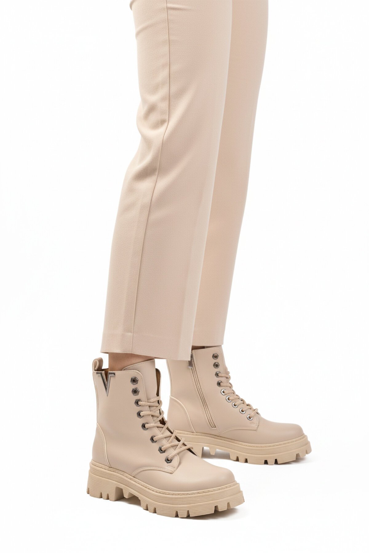 Bej Cilt İçi Polarlı Fermuarlı Kadın Bot 514531 Z