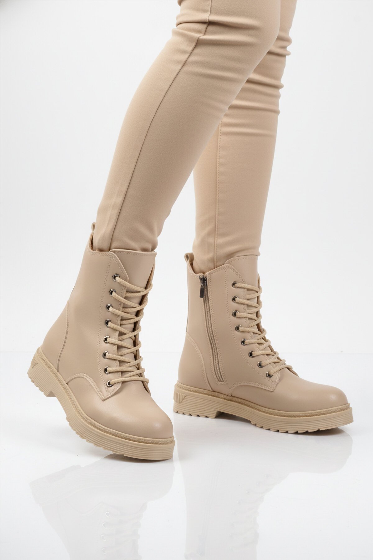 Bej Cilt İçi Kürklü Fermuarlı Kadın Bot 525383 Z