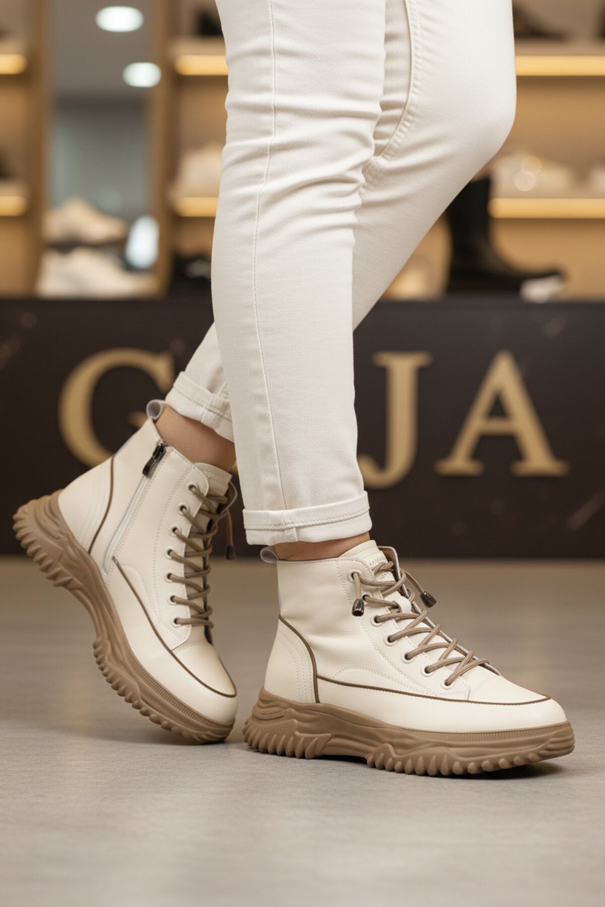 Bej Fermuarlı İçi Polarlı Kadın Bot 26K310-13 Z