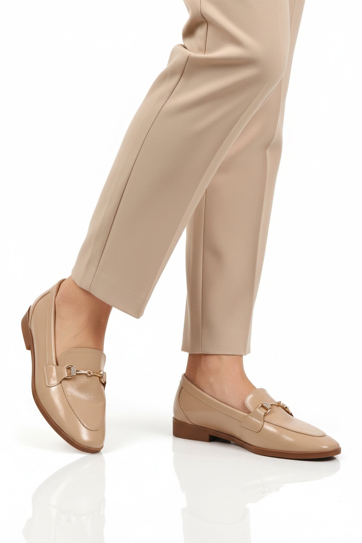 Bej Kırışık Düz Topuklu Kadın Günlük Ayakkabı 421025 Z