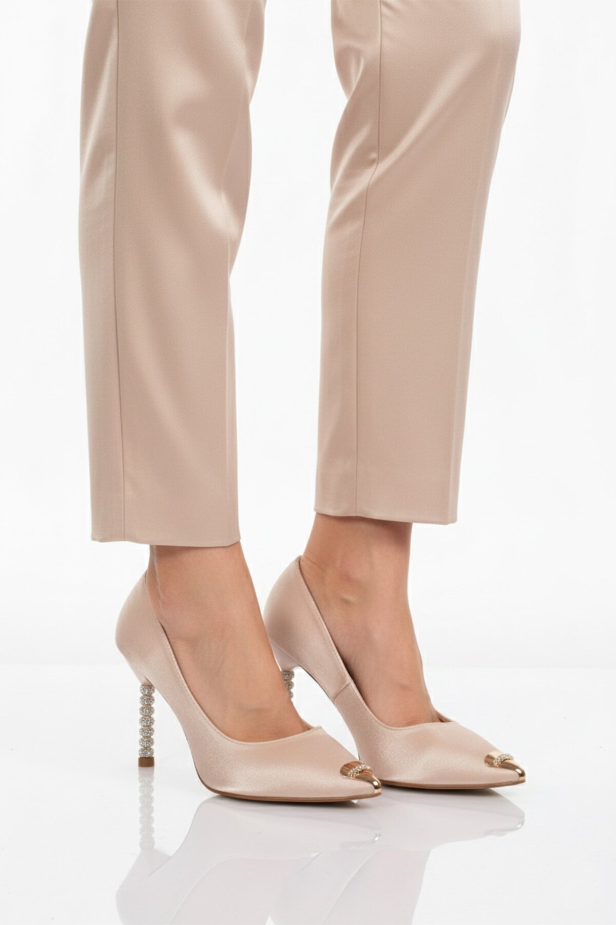 Bej Saten İnce Topuklu Kadın Abiye Ayakkabı 357191 Z