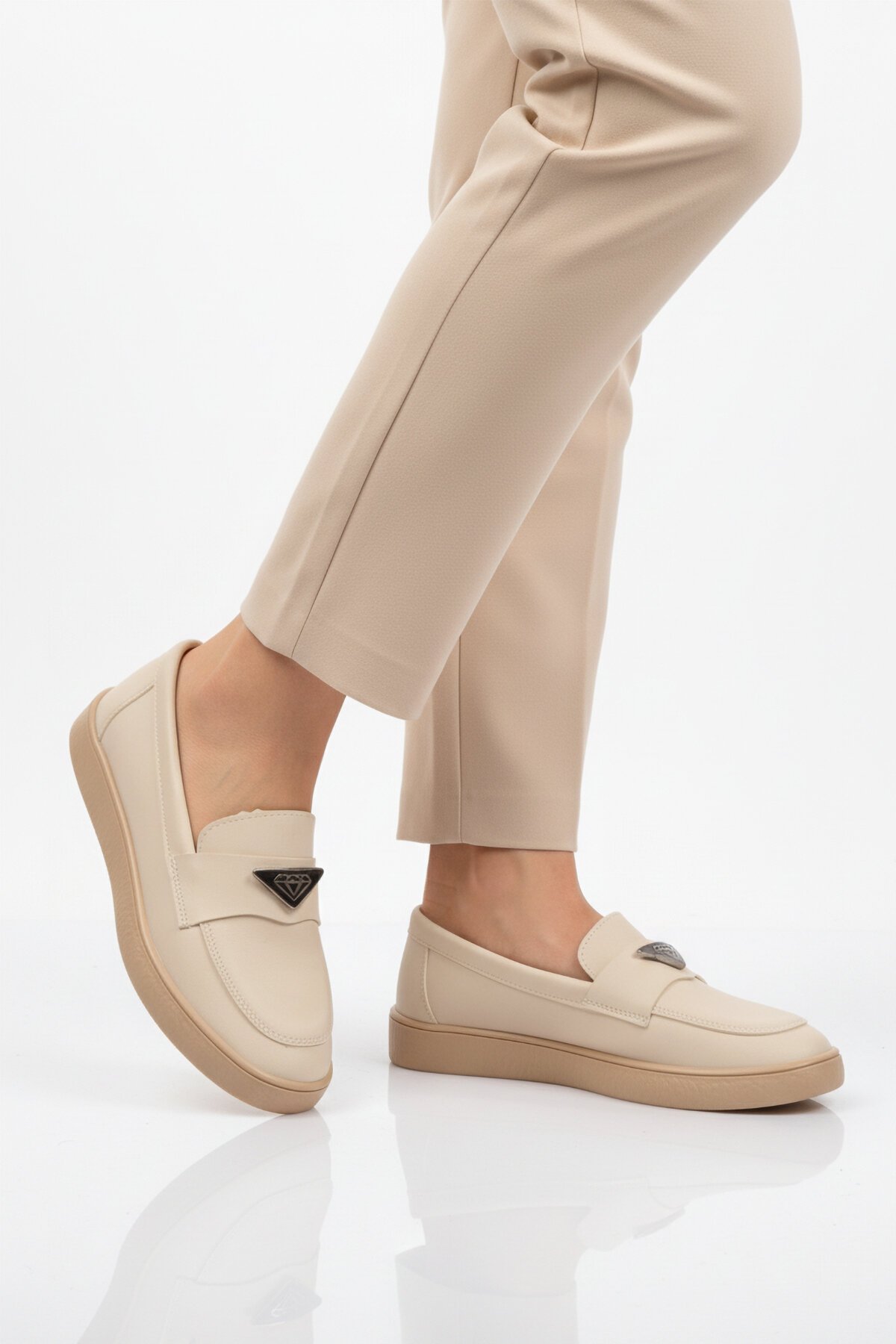 Bej Hafif Kadın Babet B-01 Z