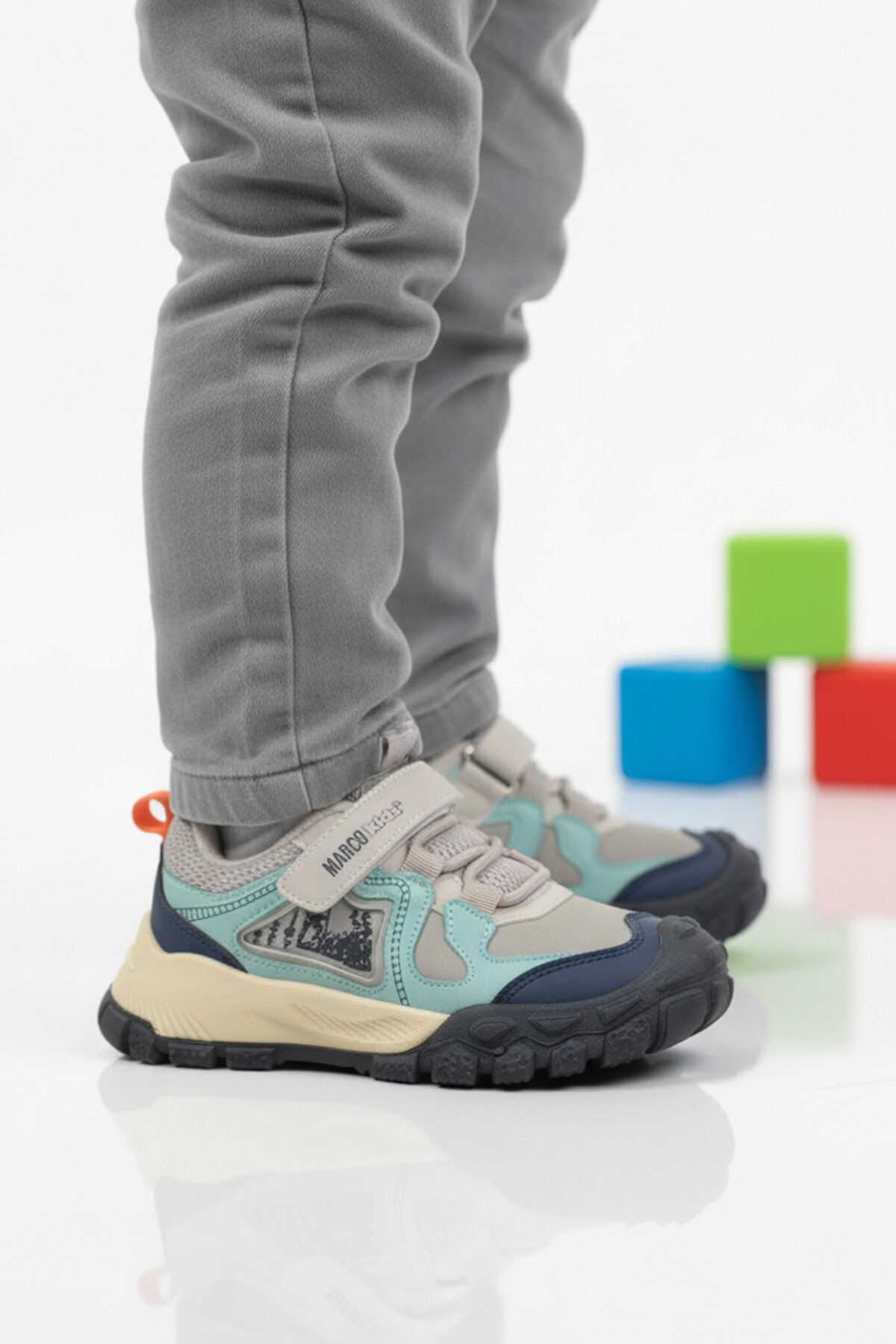 Gri Cırtlı Hafif Çocuk Spor Ayakkabı MarcoKids 22678 P