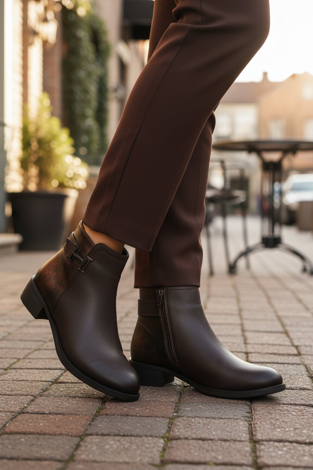 Kahve Nubuk Fermuarlı Kadın Bot 547820 Z