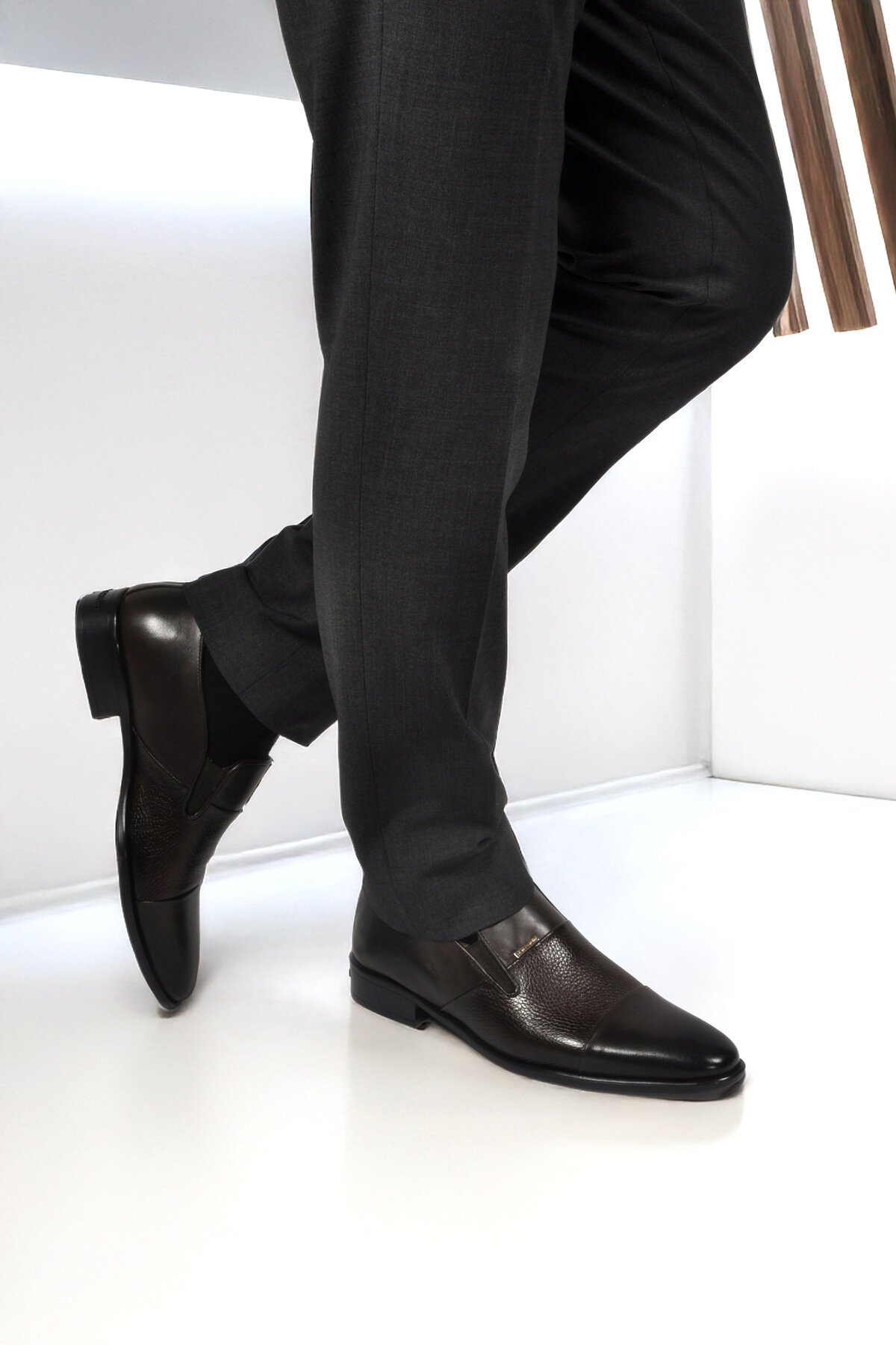 Kahverengi Hakiki Deri Erkek Klasik Ayakkabı 70555 M