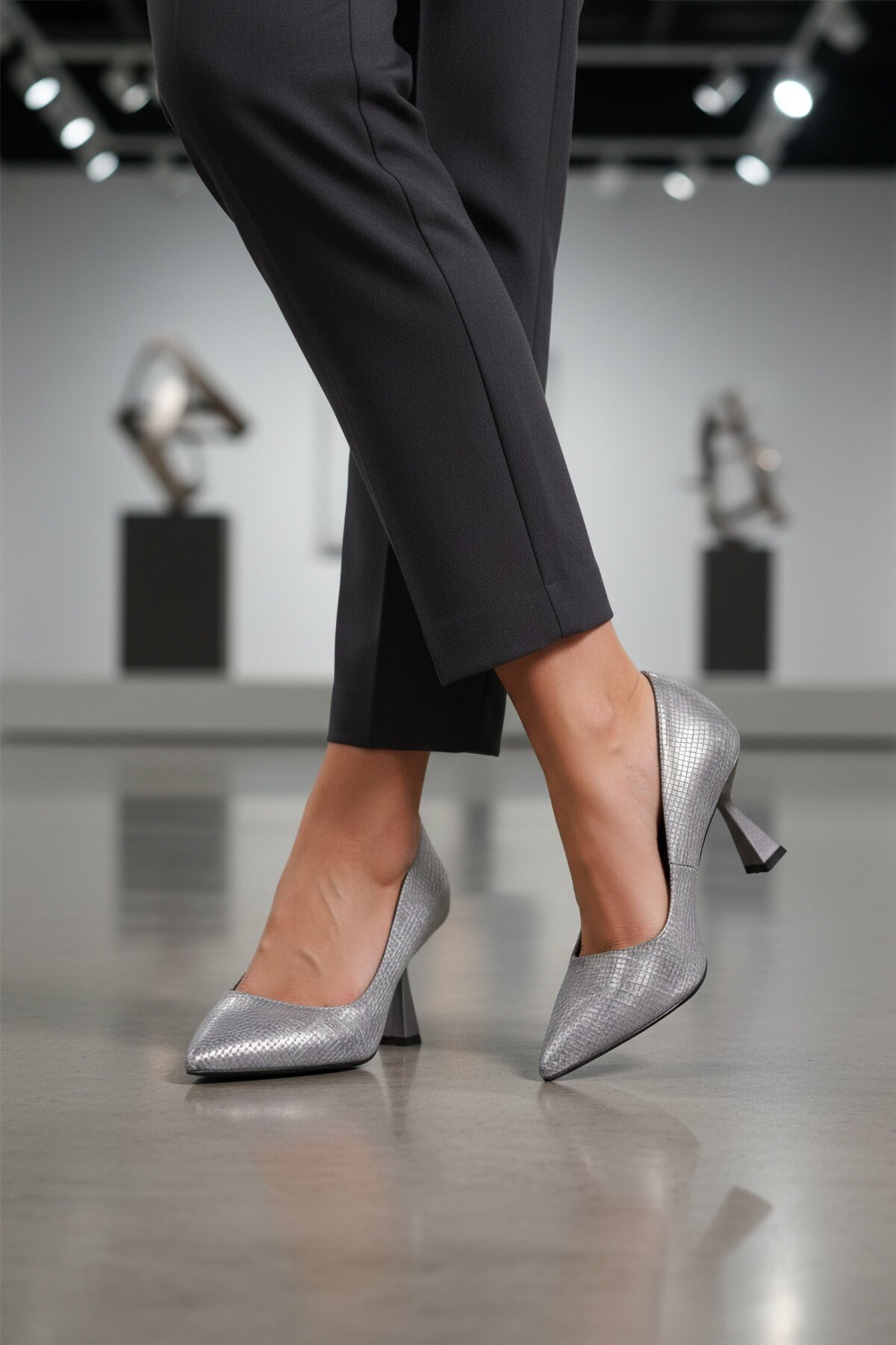 Platin Hafif Kadın Topuklu Ayakkabı 665140 Z