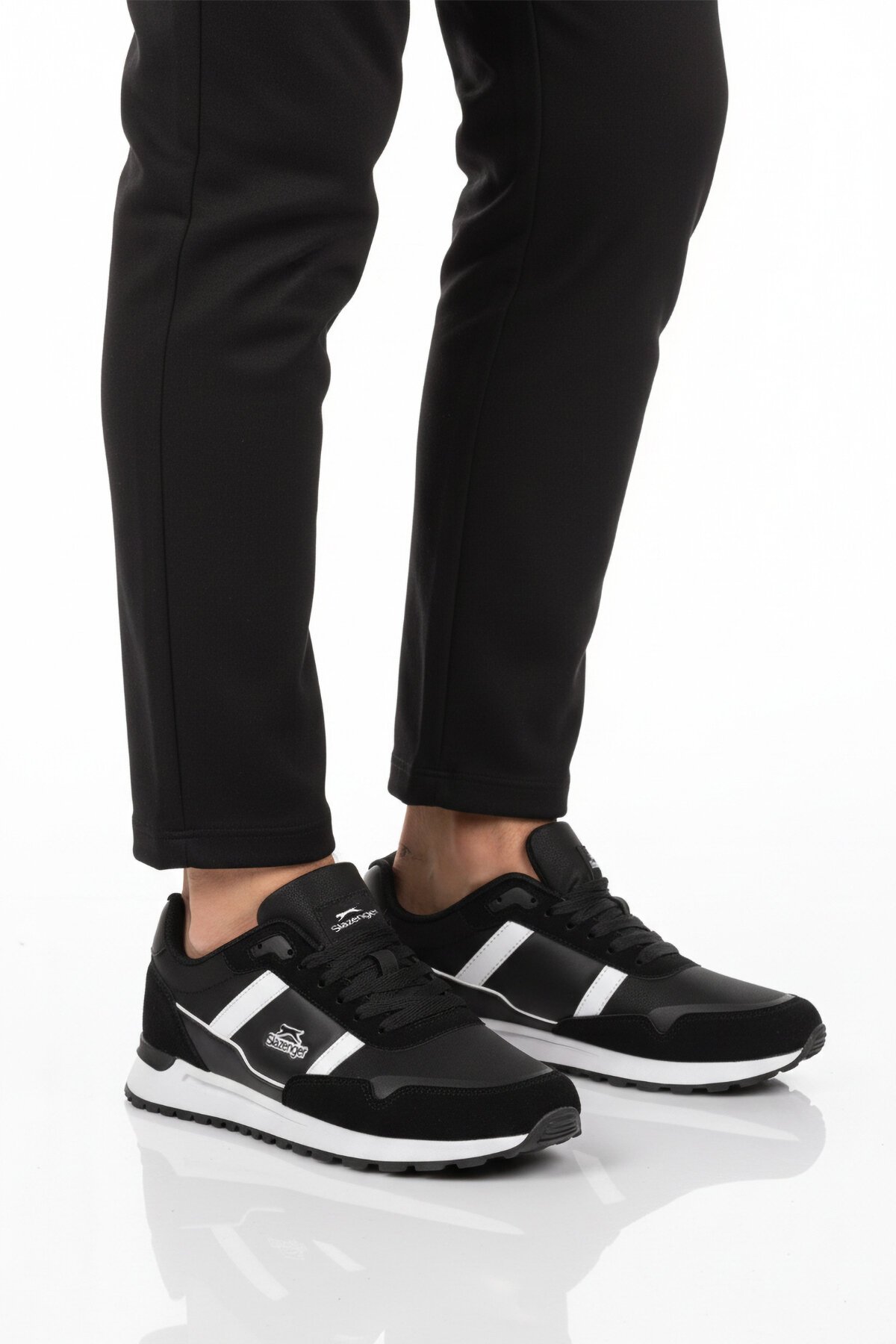 Siyah-Beyaz Bağcıklı Erkek Spor Ayakkabı Optica M