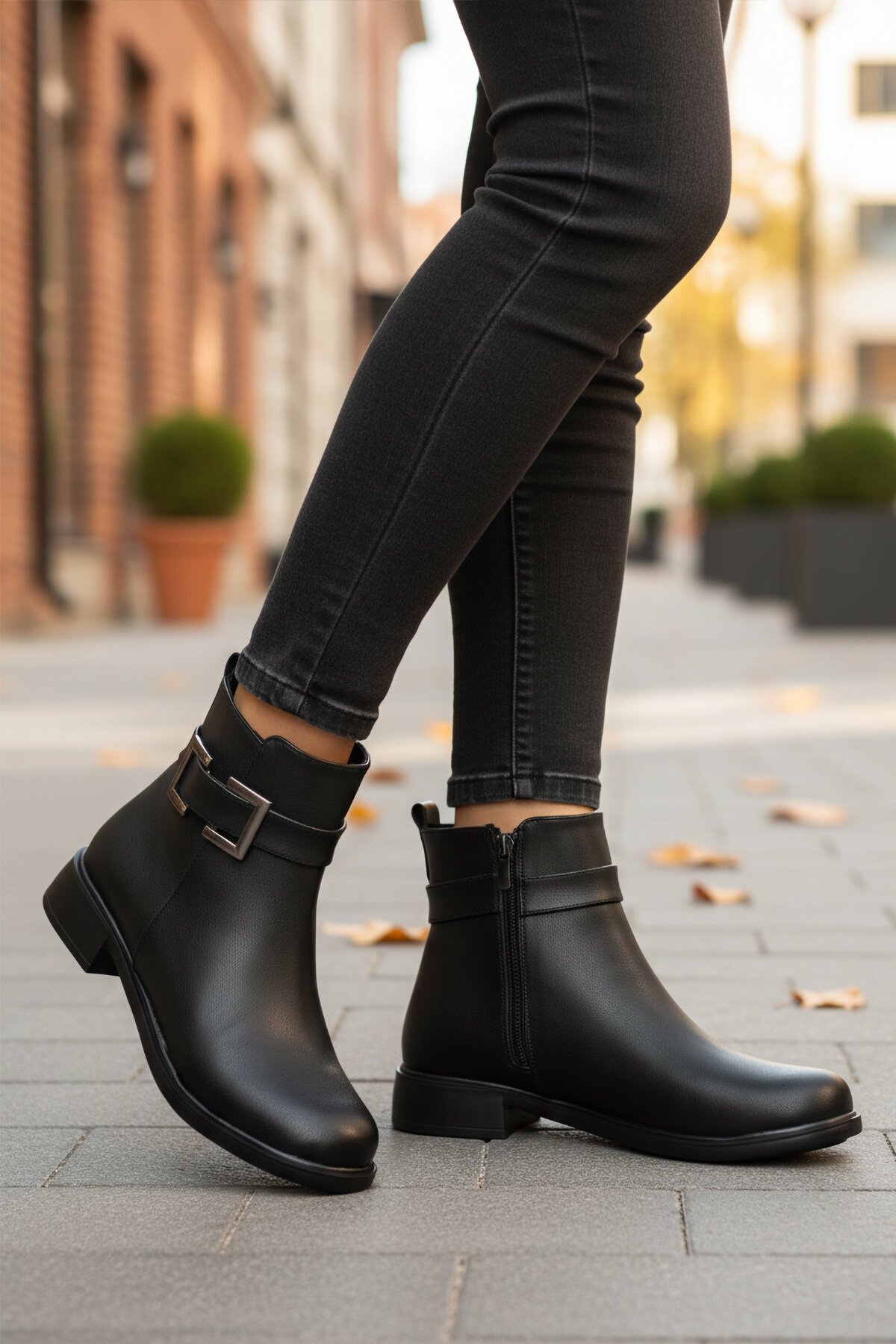 Siyah Cilt Fermuarlı Kadın Bot 209144 Z