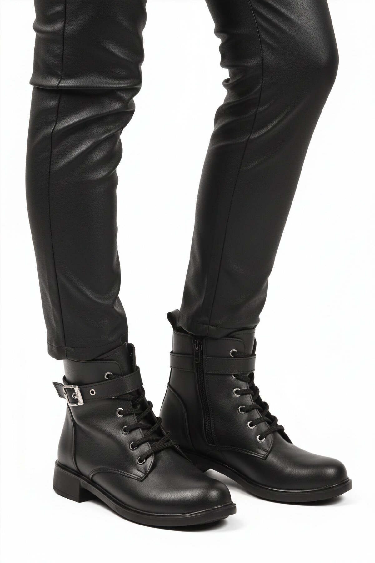 Siyah Cilt Fermuarlı İçi Polarlı Kadın Bot 209151 Z