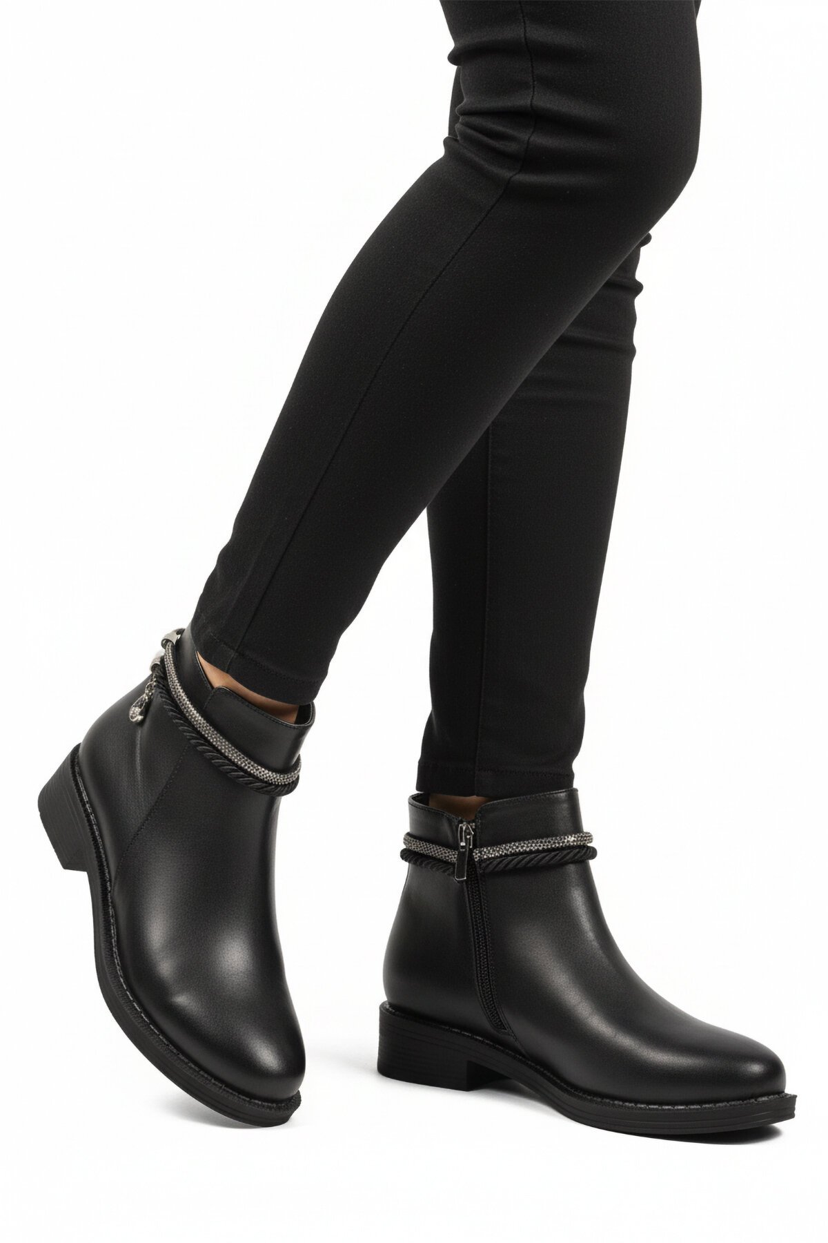 Siyah Cilt İçi Polarlı Fermuarlı Kadın Bot 325126 Z
