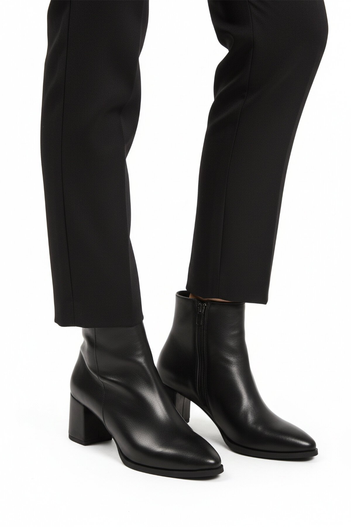 Siyah Cilt İçi Polarlı Fermuarlı Kadın Bot 343126 Z