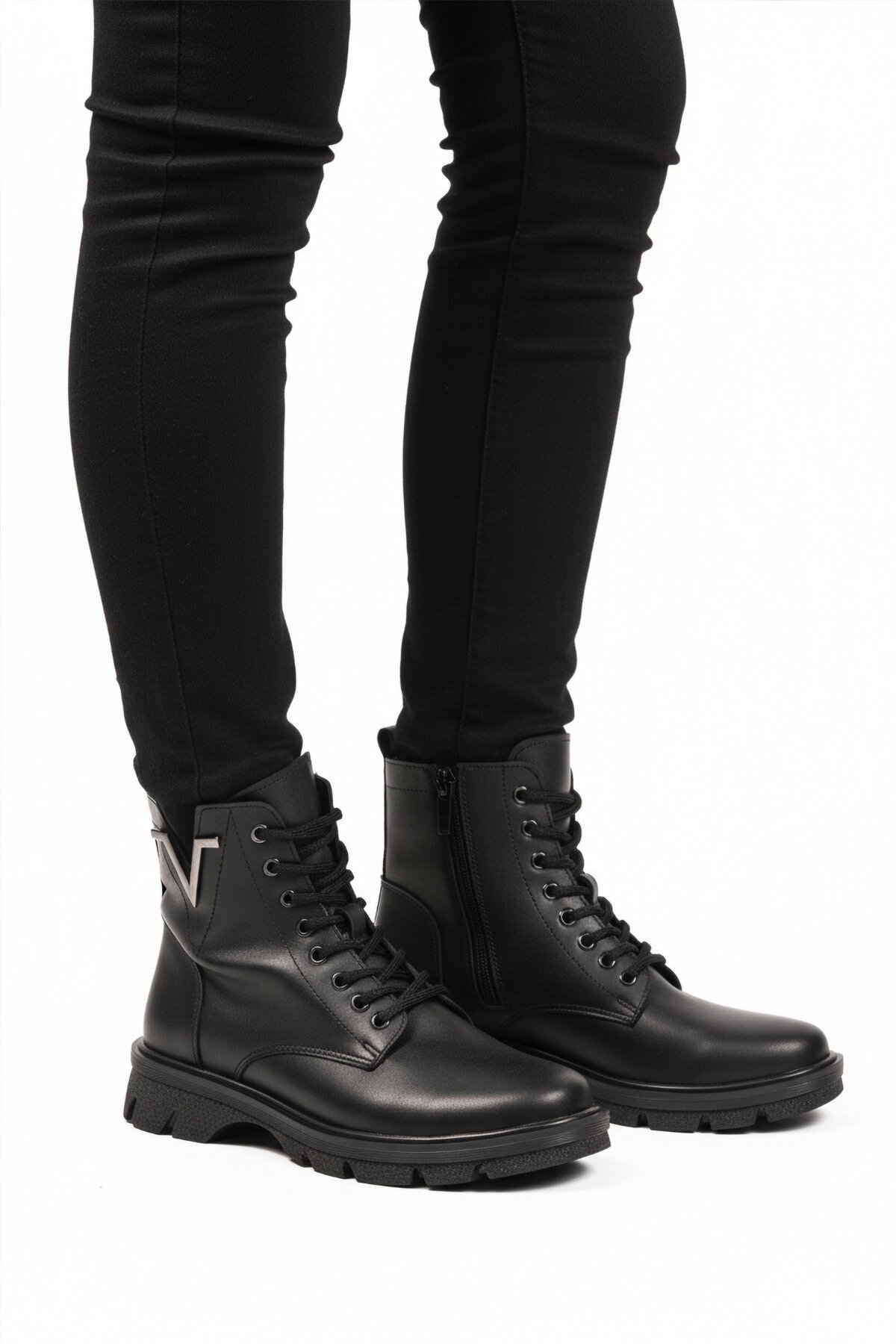 Siyah Cilt Fermuarlı Hafif Kadın Bot 351071 Z