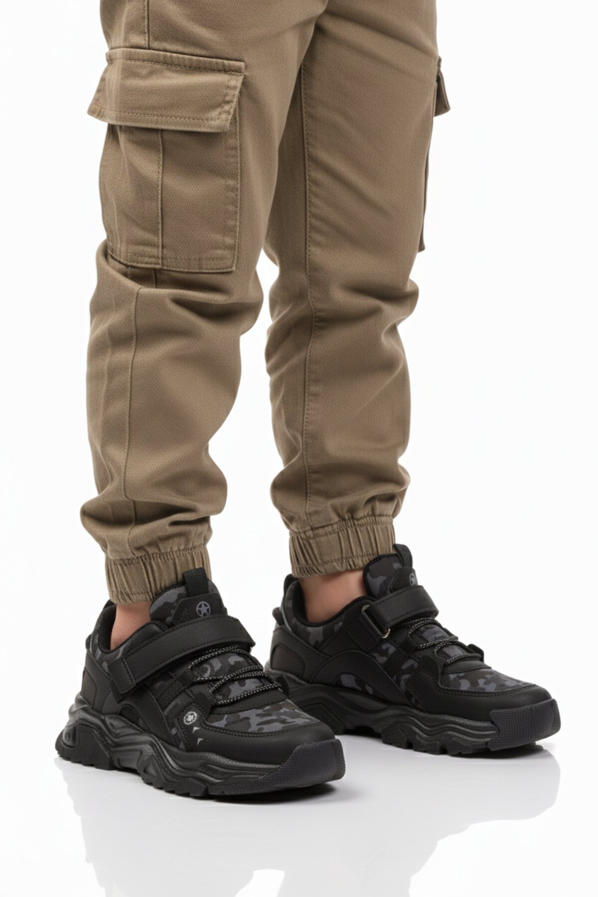 Siyah-Füme-Gri Cırtlı Çocuk Spor Ayakkabı 2021 F