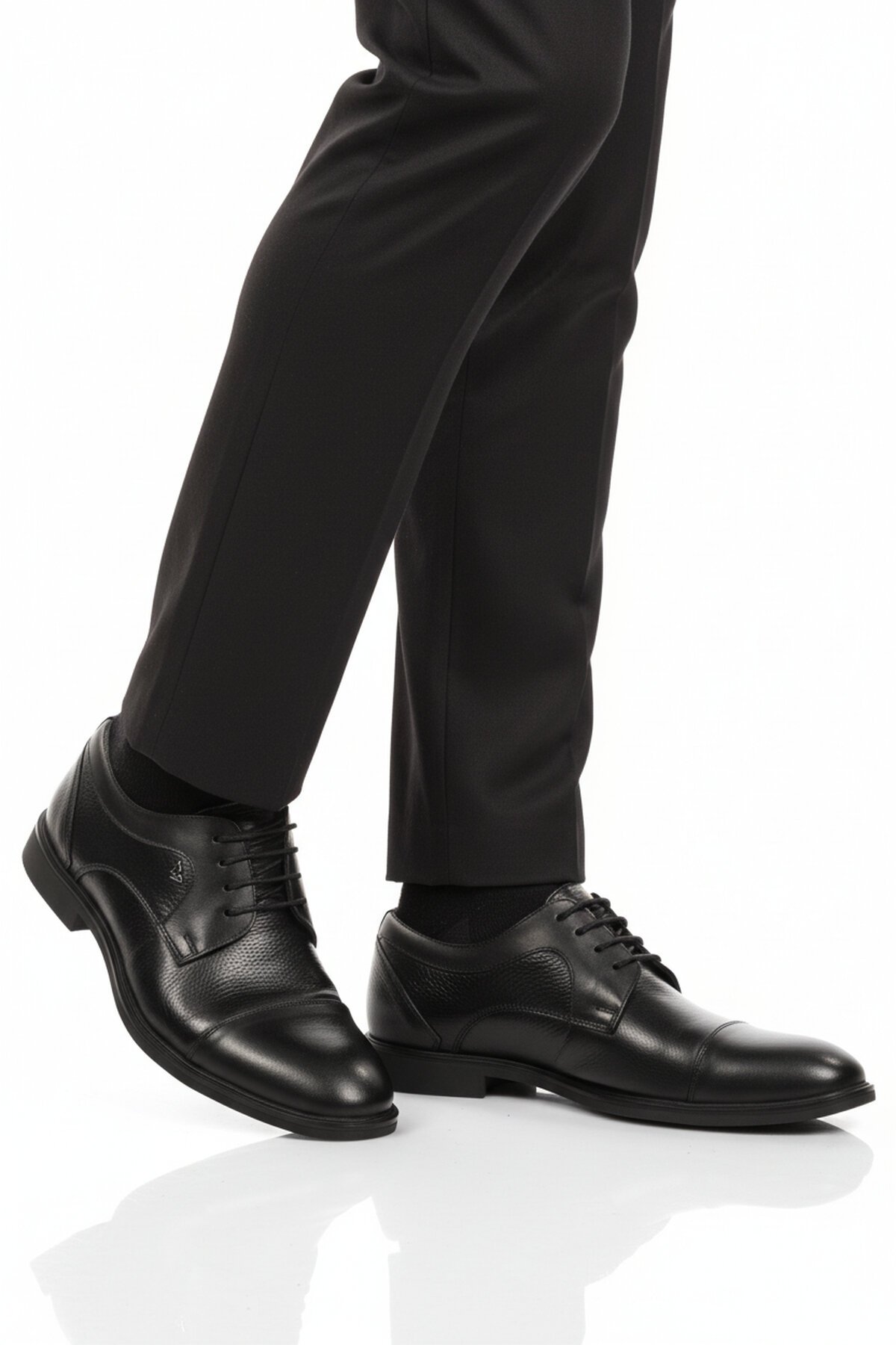 Siyah Hakiki Deri Erkek Klasik Ayakkabı 2499 M