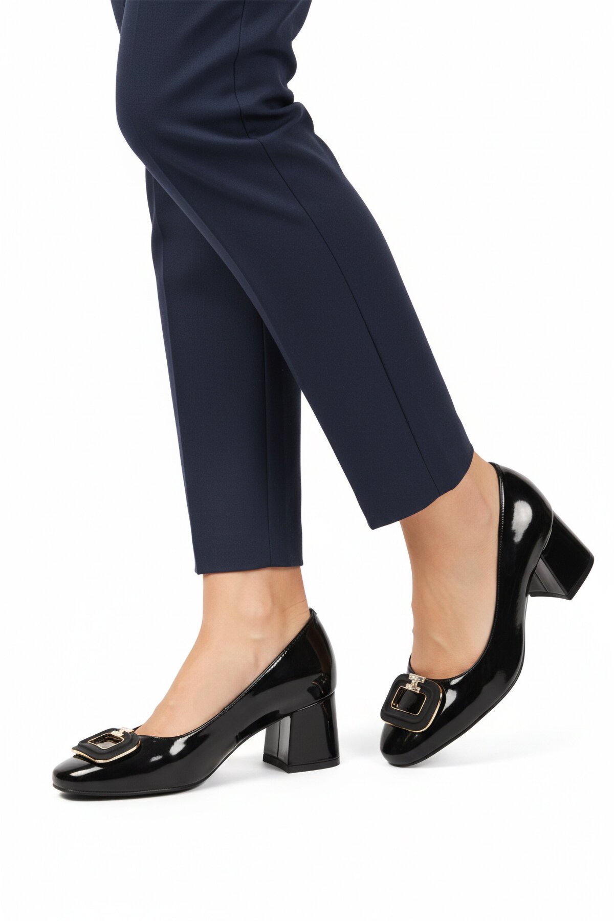 Siyah Rugan Kadın Topuklu Ayakkabı 695040 Z