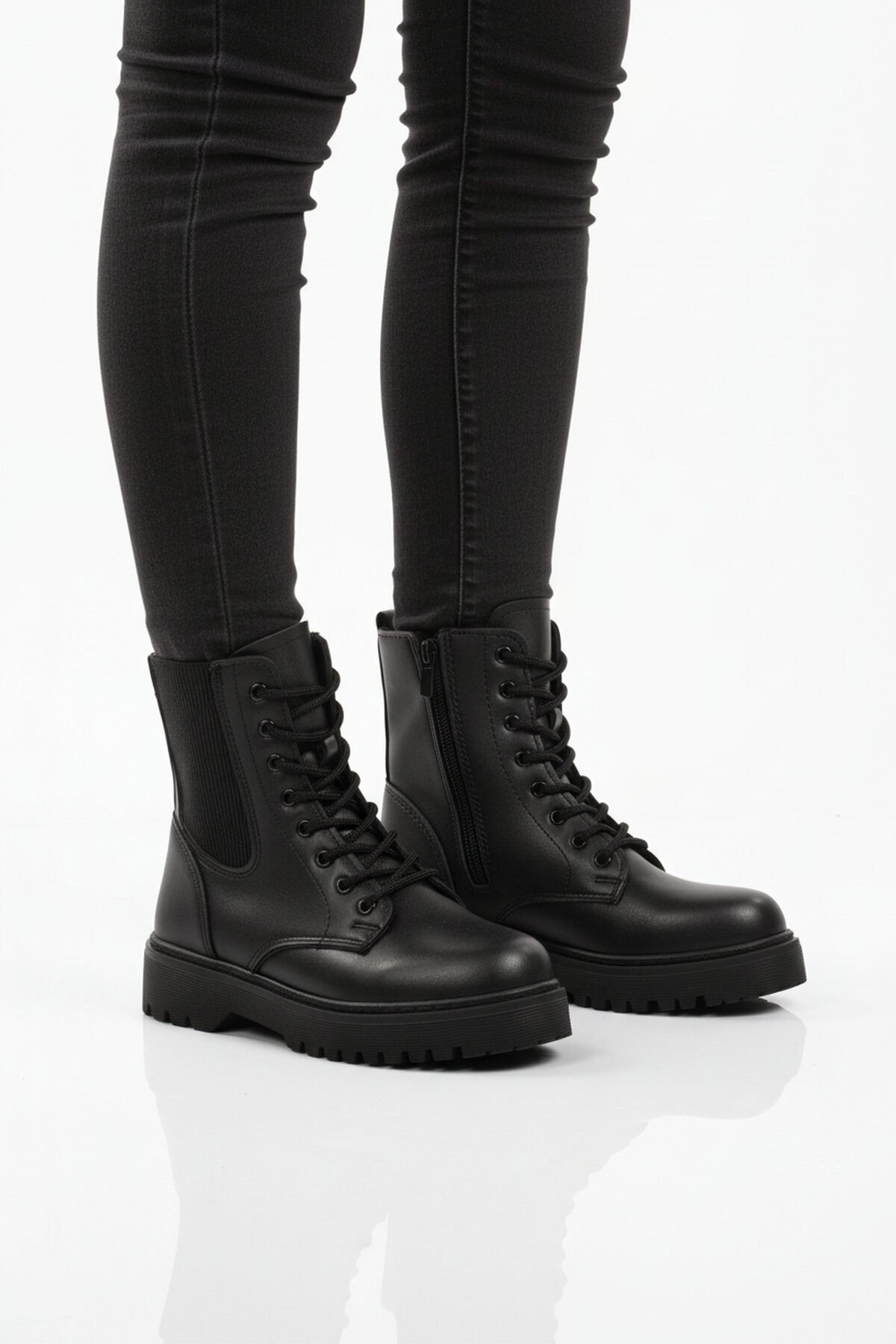 Siyah Hafif Çocuk Bot Tuno 07 F