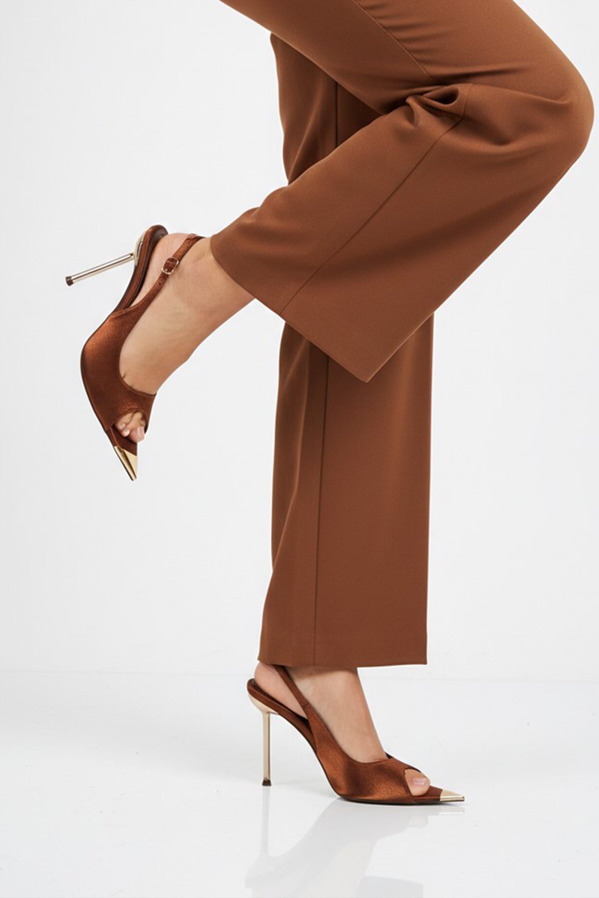 Bakır Saten Süet Kadın İnce Topuklu Ayakkabı 618512 Z