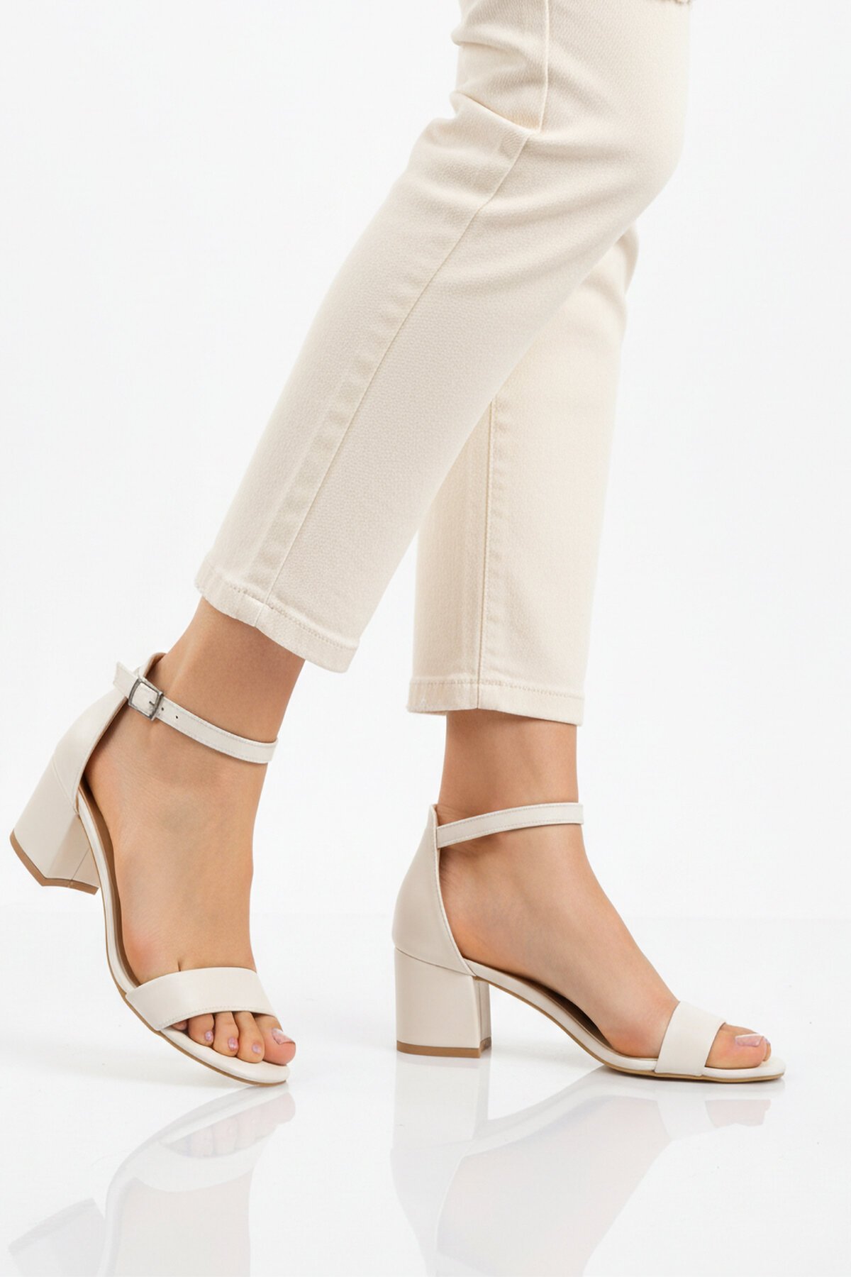Beyaz Kadın Sandalet 325144 Z