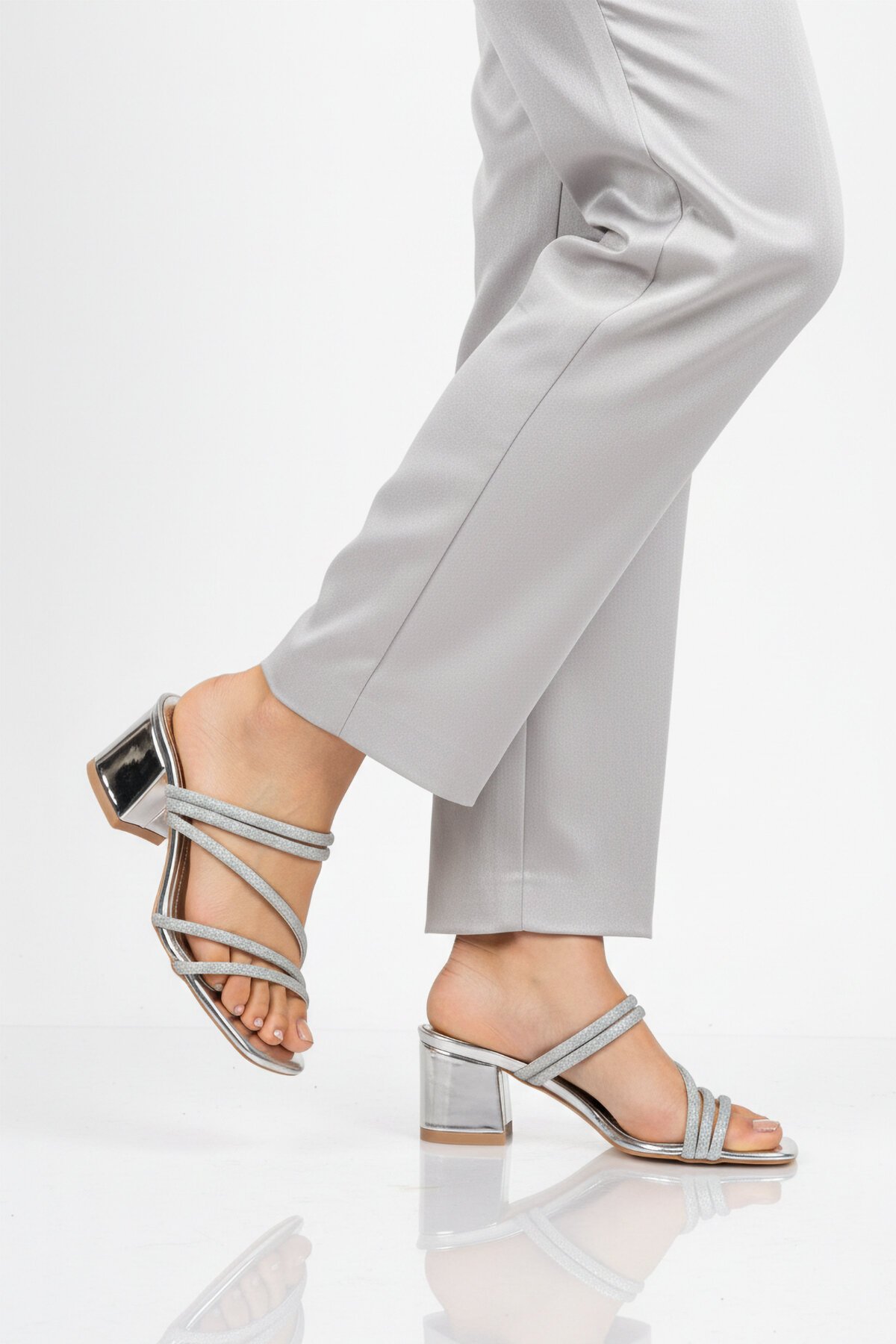 Gümüş Topuklu Kadın Terlik 643332 Z