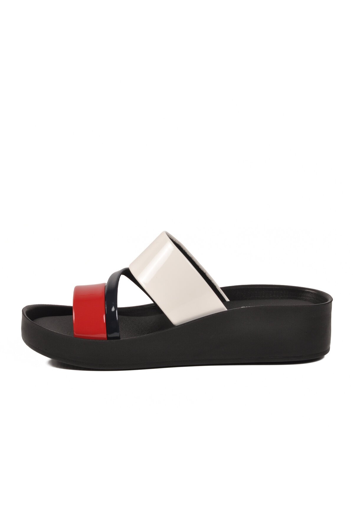 Kırmızı-Beyaz Hafif Kadın Terlik PC-7497 Z