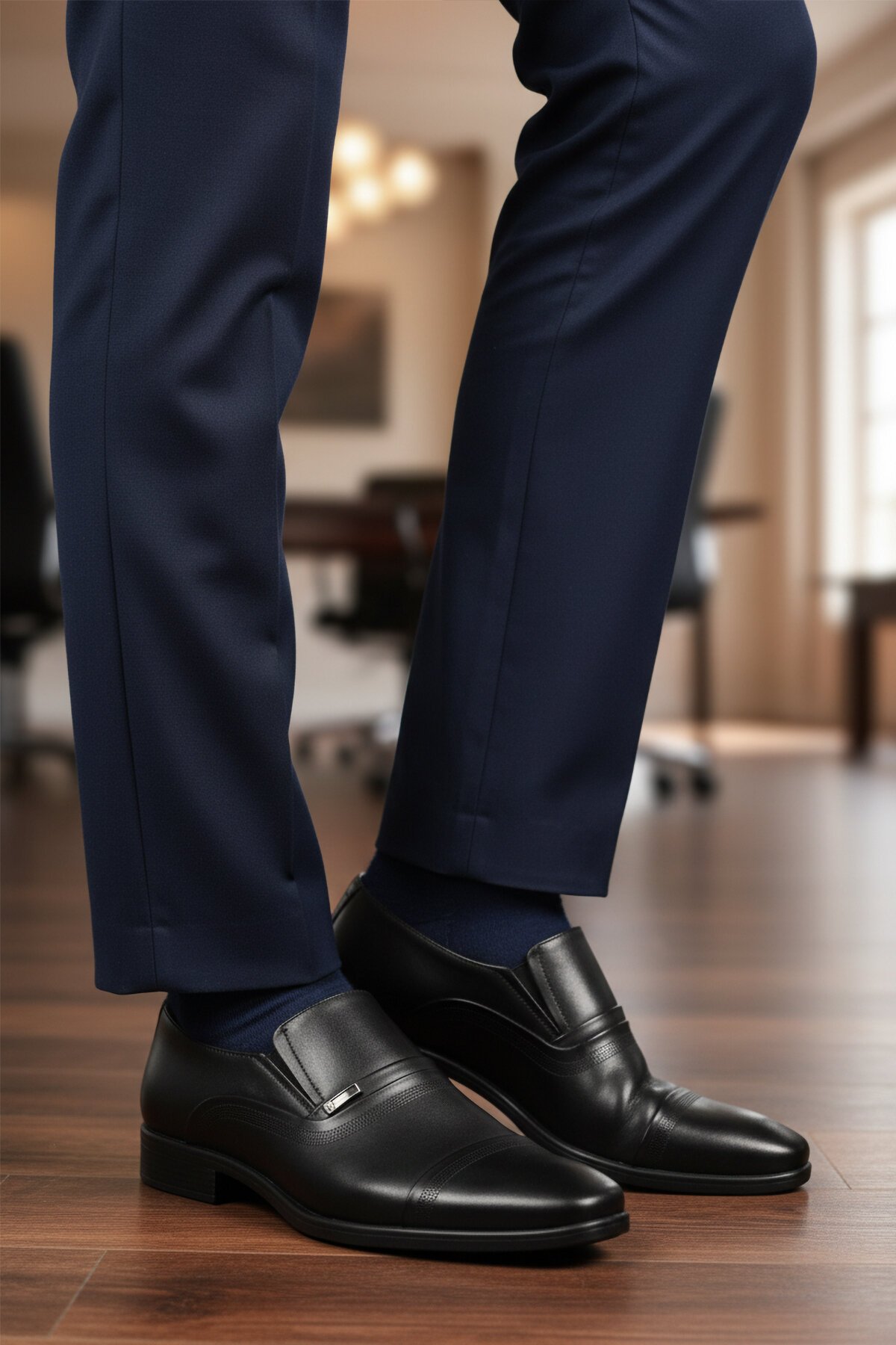 Siyah Hakiki Deri Erkek Günlük Ayakkabı 974 M