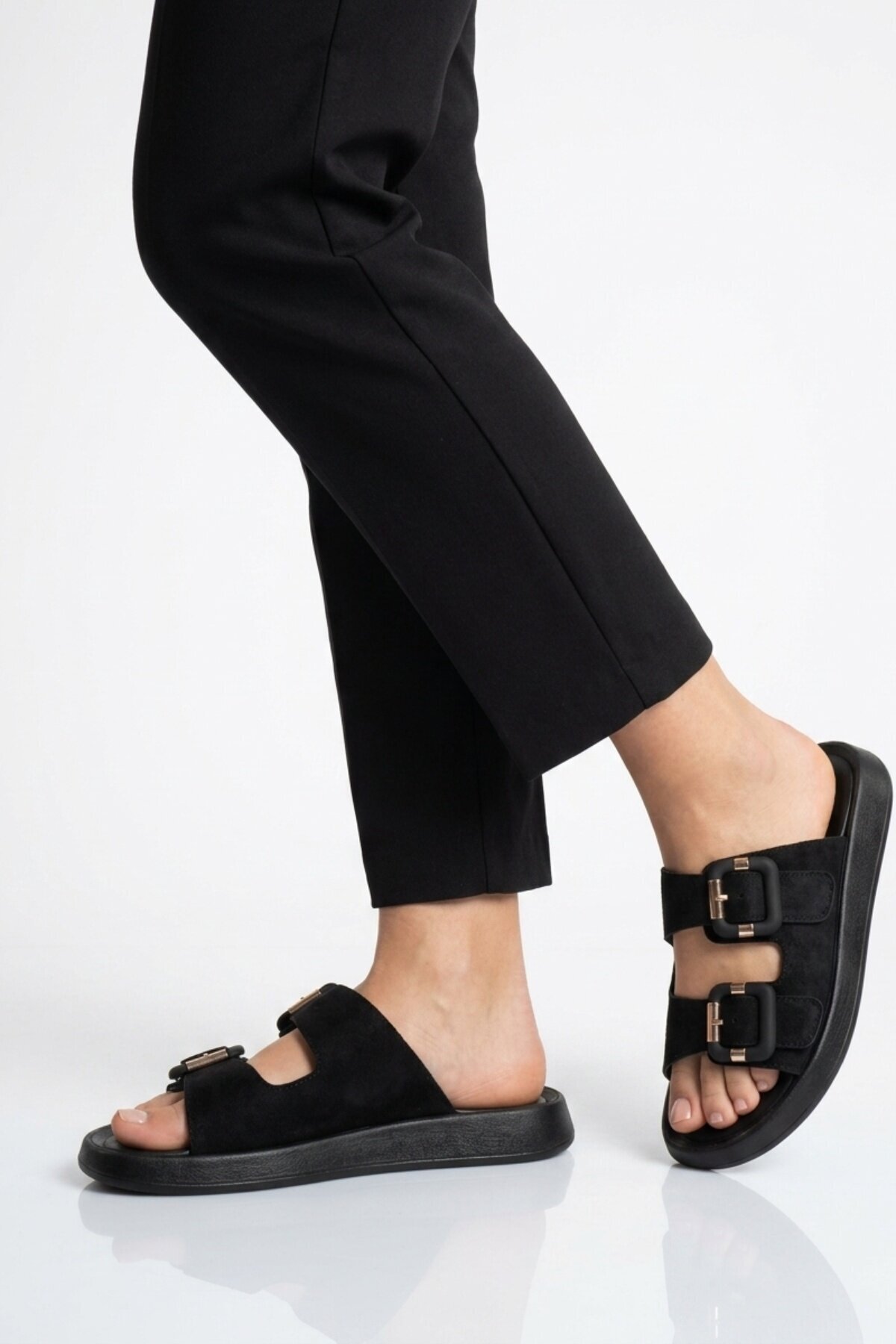 Siyah Süet Hafif Slip-On Kadın Terlik 513089 Z