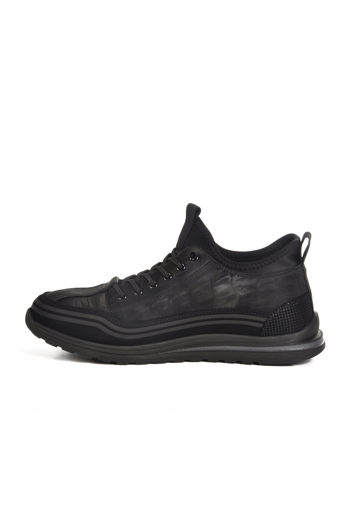 Siyah Suni Deri Kadın Sneaker 25K582 M