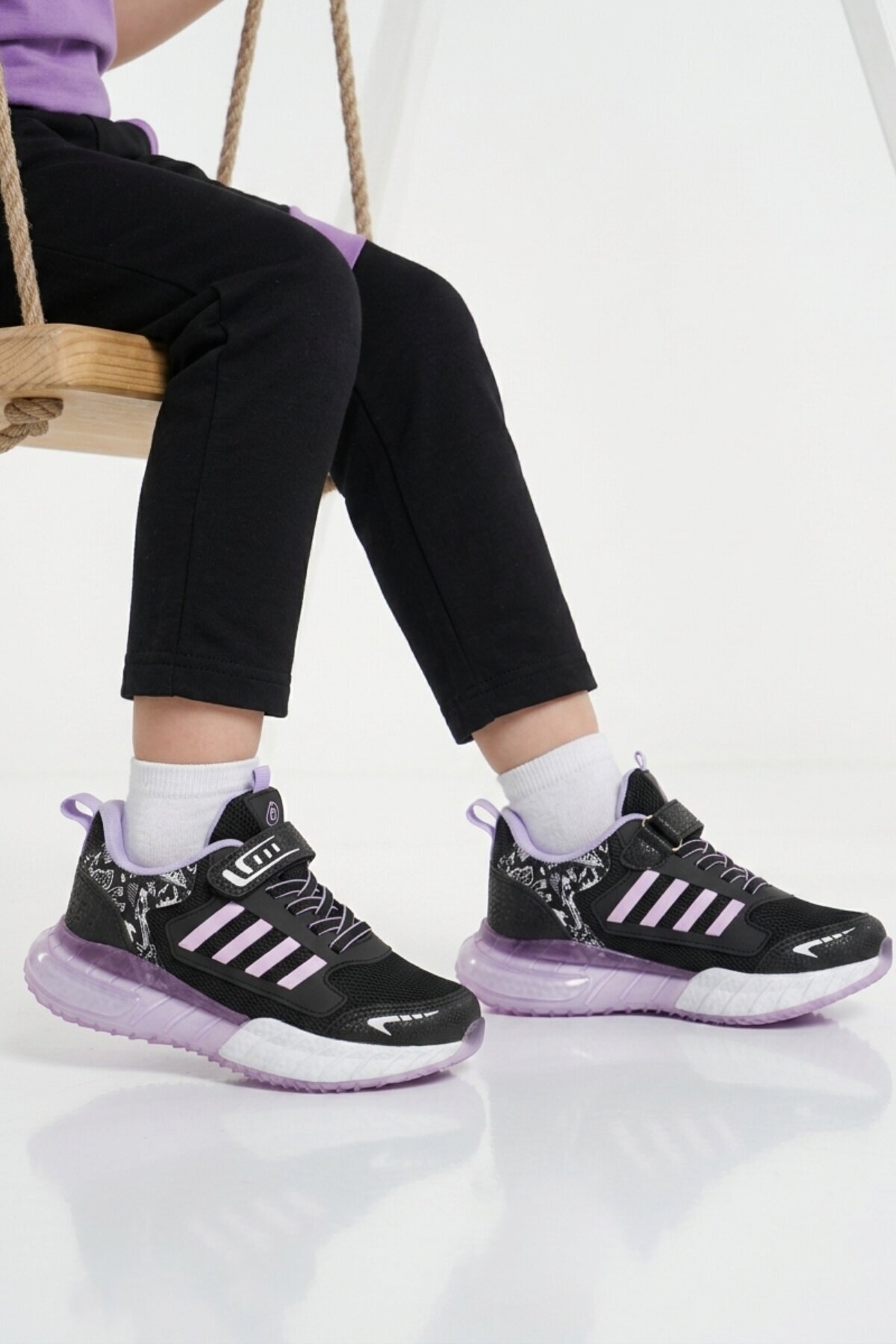 Siyah-Lila Rahat Taban Kız Çocuk Spor Ayakkabı 748 F