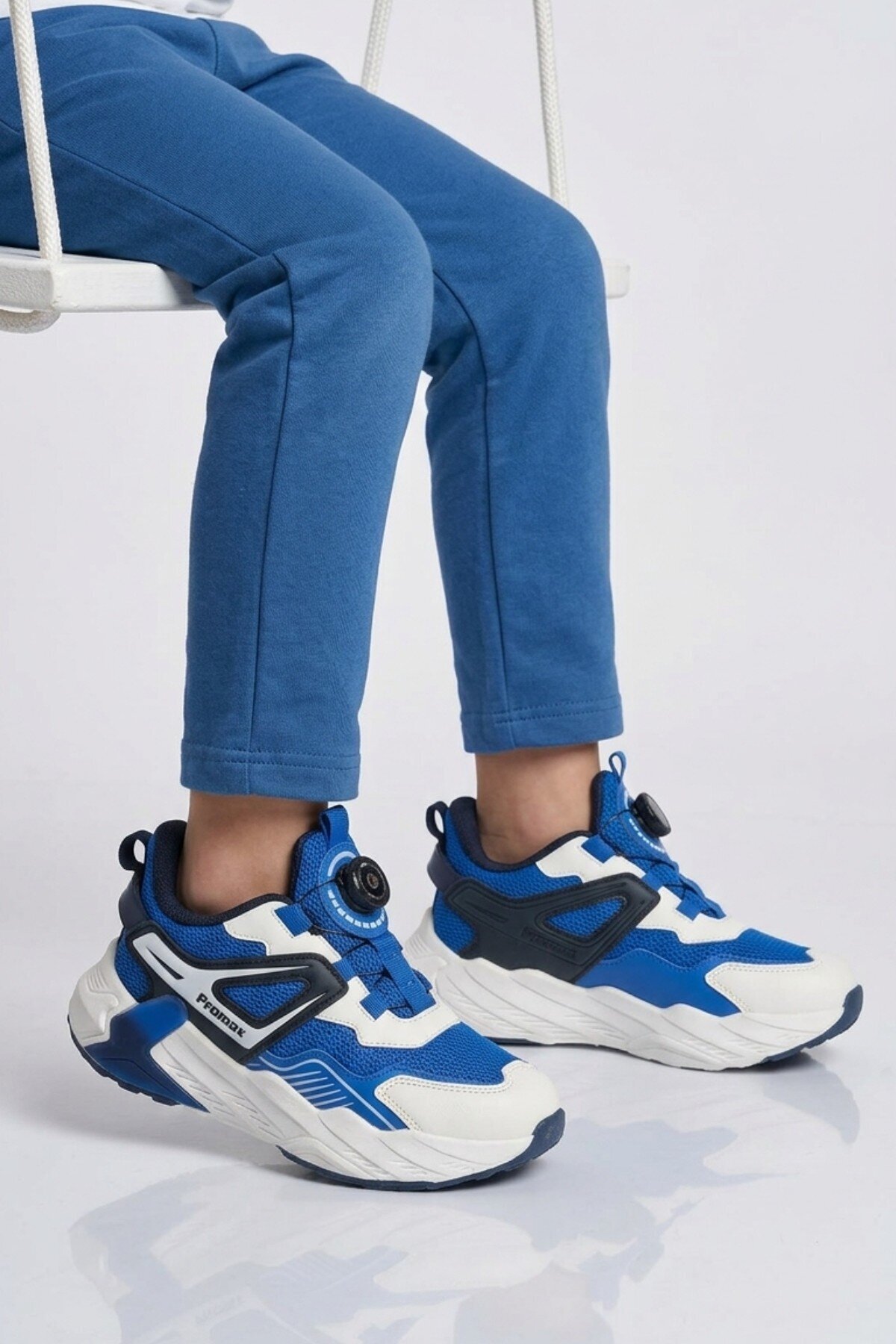Saks-Mavi-Beyaz Erkek Çocuk Spor Ayakkabı 2099 F