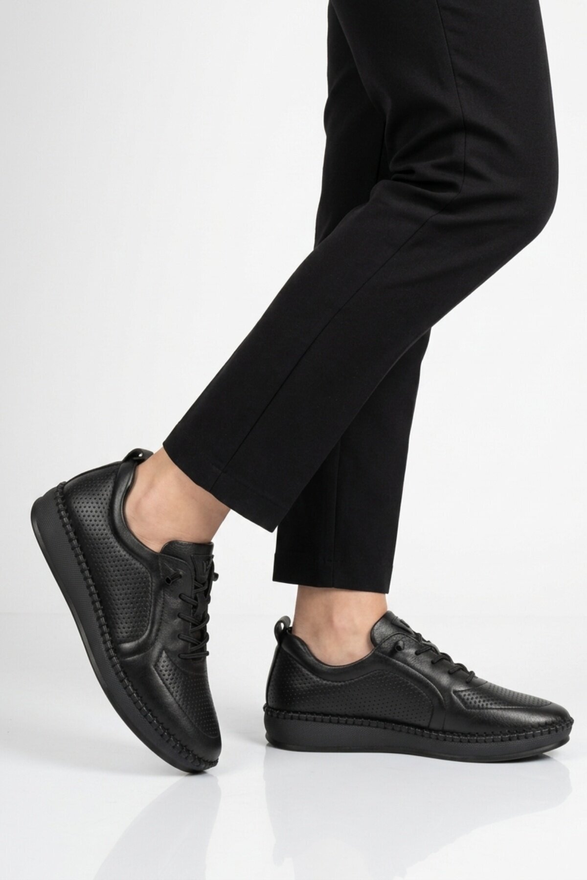 Siyah Hakiki Deri Memory Foarm Kadın Günlük Ayakkabı Z094 Z
