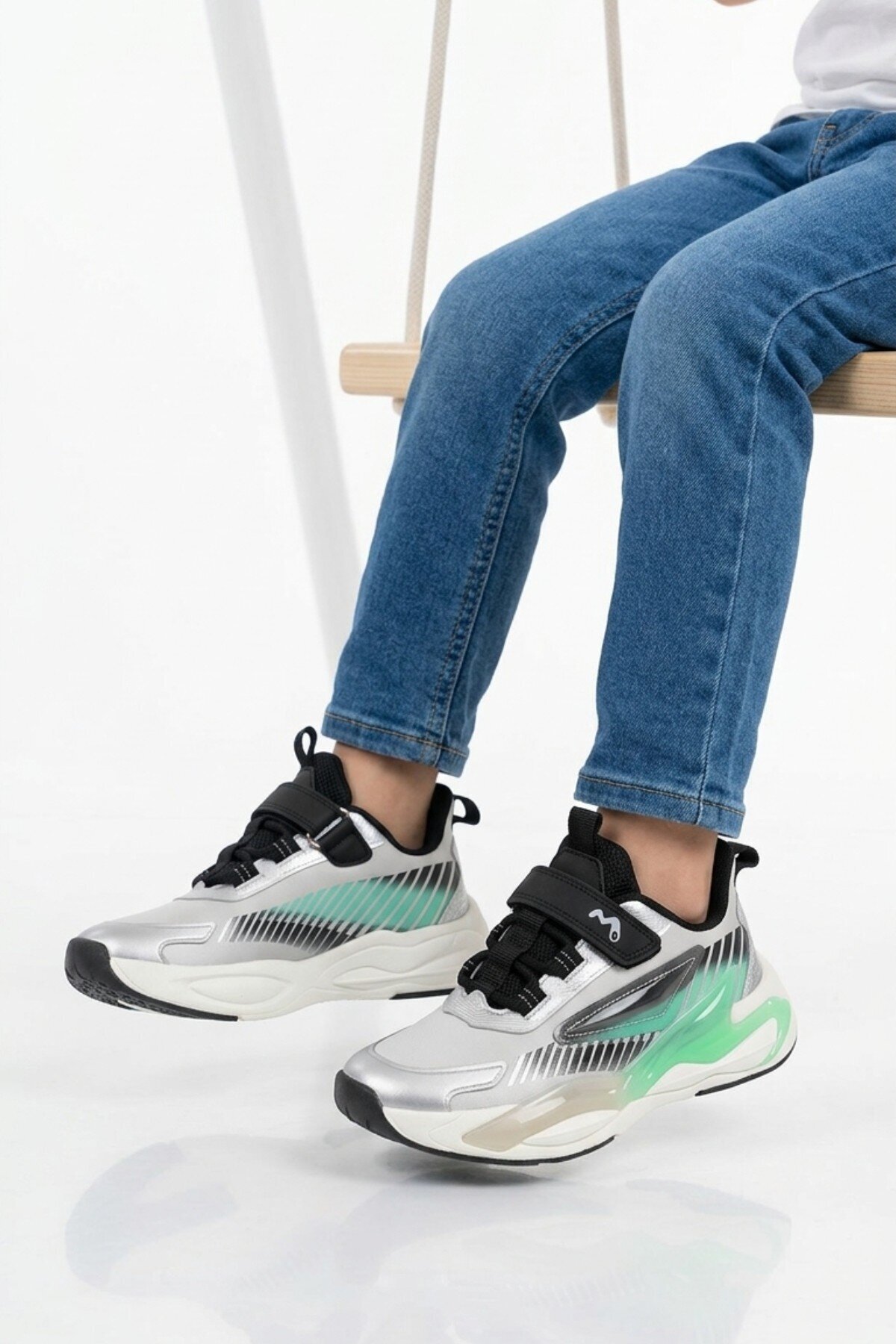 Gri-Turkuaz Erkek Çocuk Spor Ayakkabı T5440207B F