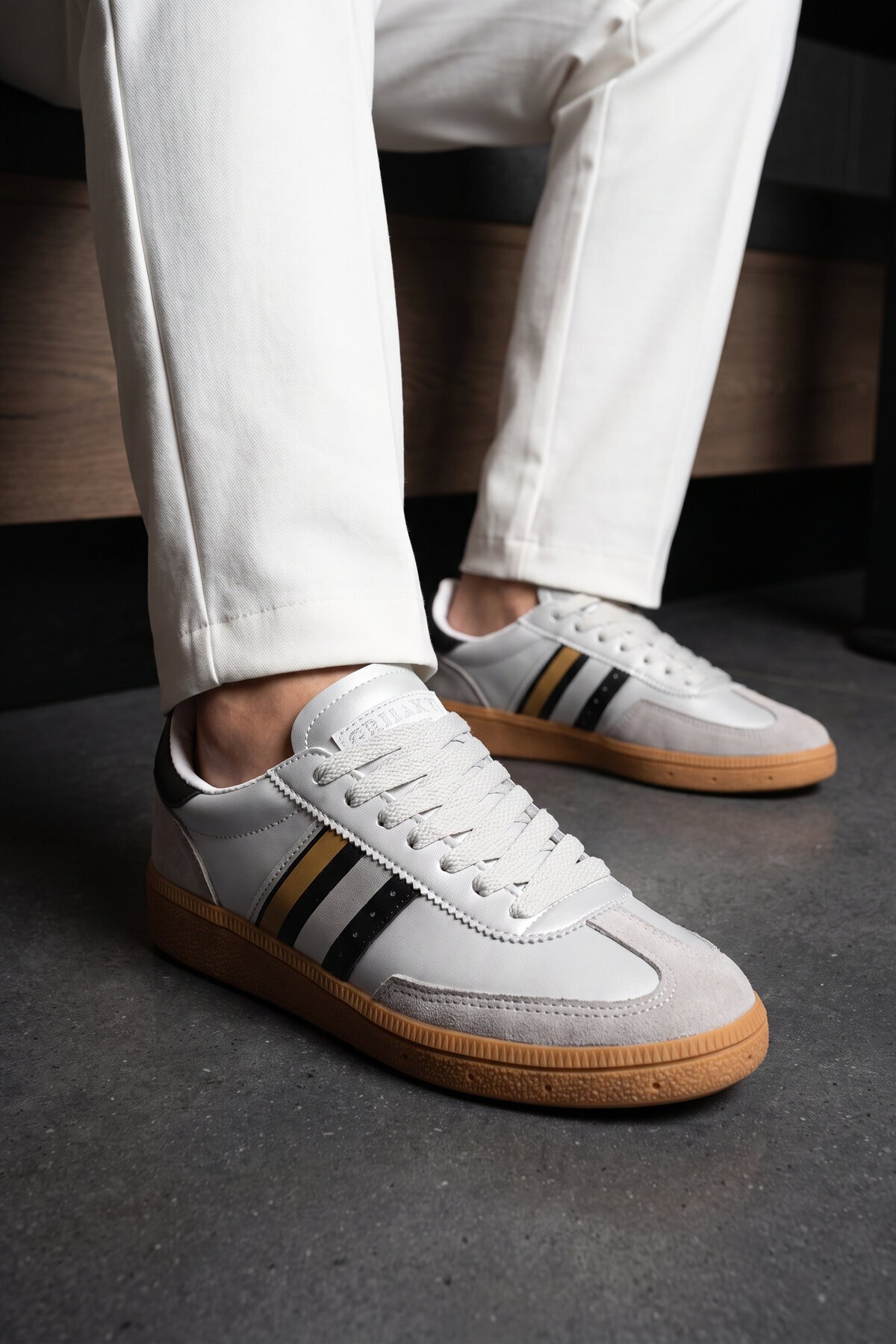Gümüş-Siyah Bağcıklı Unisex Yürüyüş ve Spor Ayakkabı Sneaker 015