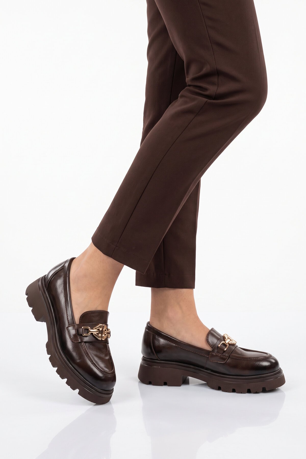 Kadın Toka Detaylı Loafer Kahve Cilt Kalın Rahat Taban Şık Casual Ayakkabı 572508