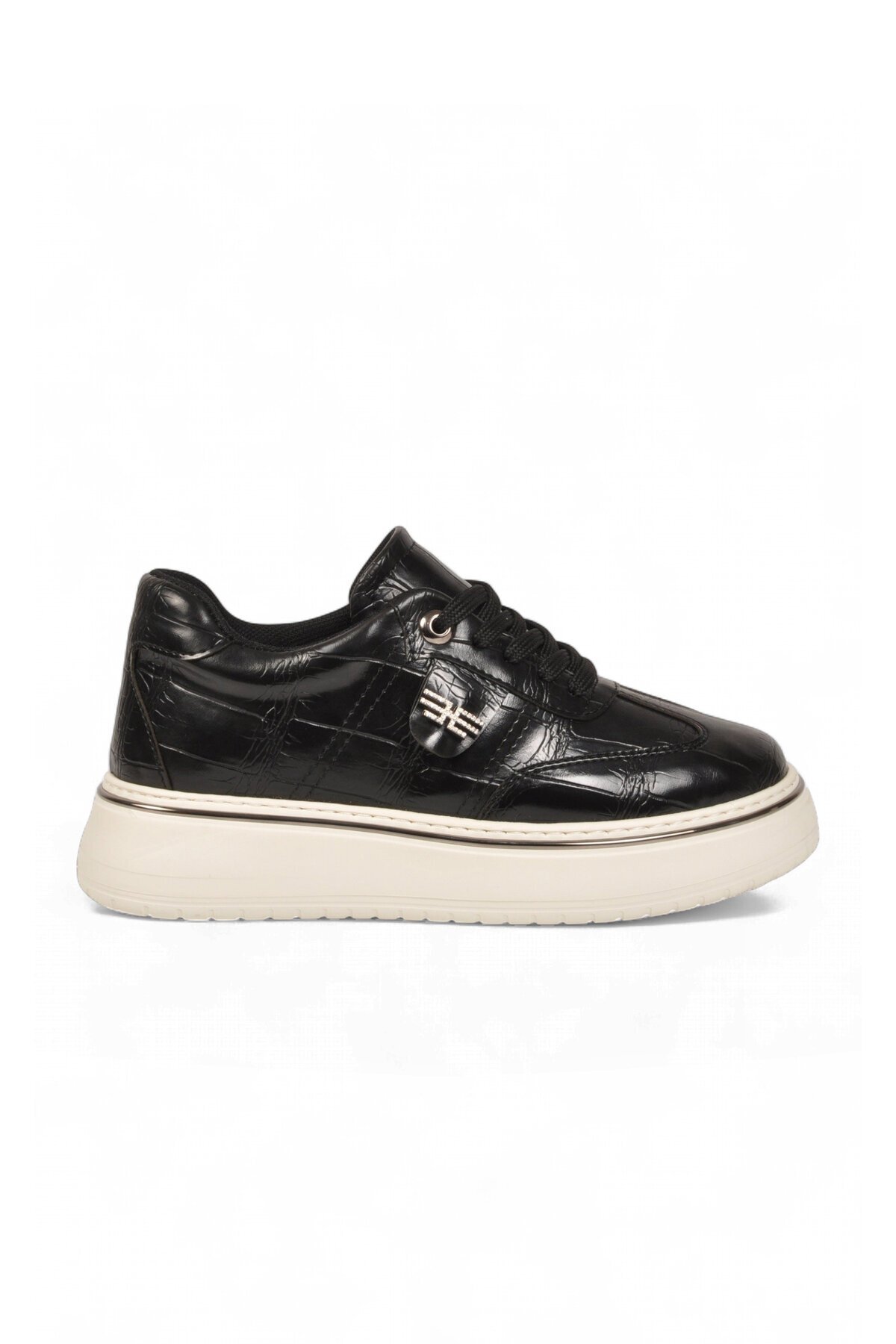 Kadın Bağcıklı Sneaker Siyah Cilt Kalın Rahat Taban Casual Yürüyüş Ayakkabı 231176
