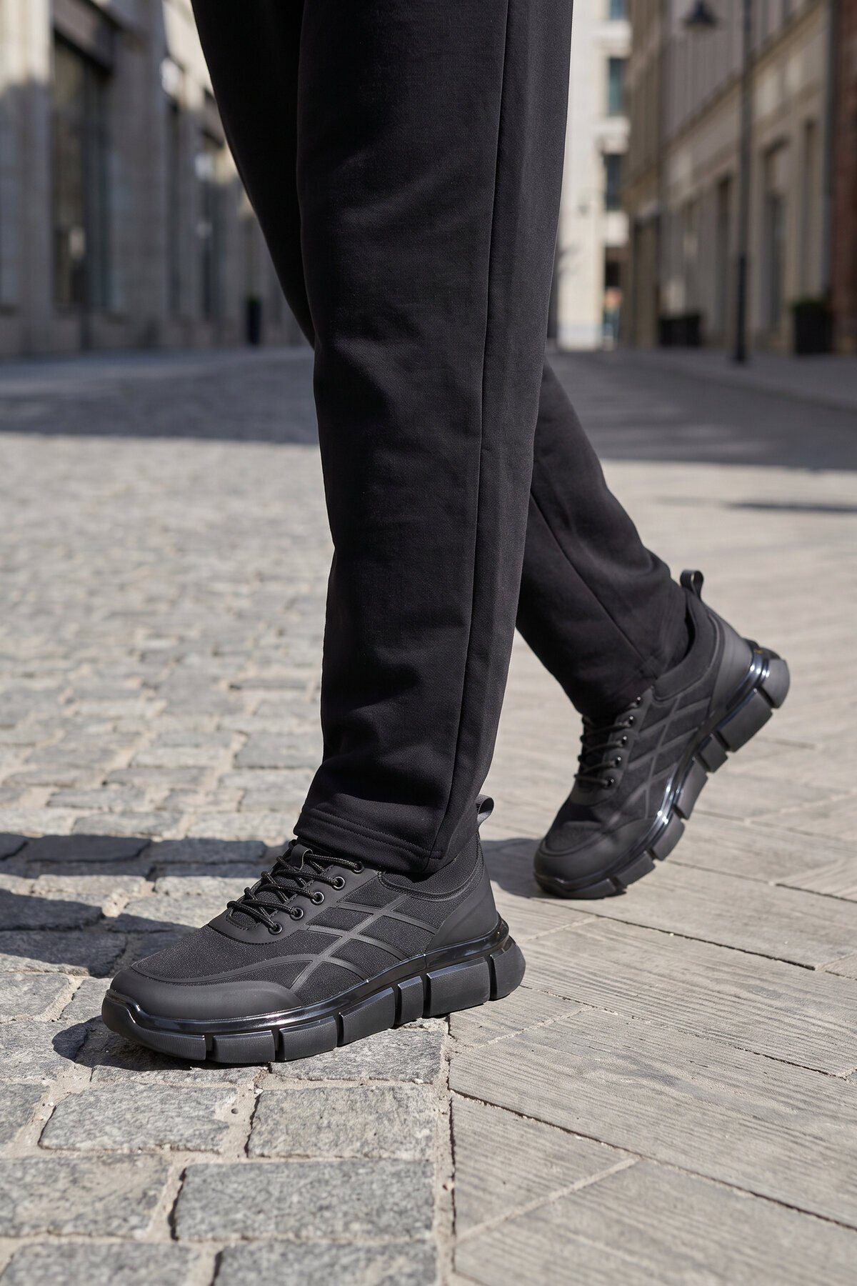 Erkek Lastik Bağcıklı Kalın Rahat Konfor Taban Siyah Yürüyüş ve Spor Ayakkabı Sneaker Stride