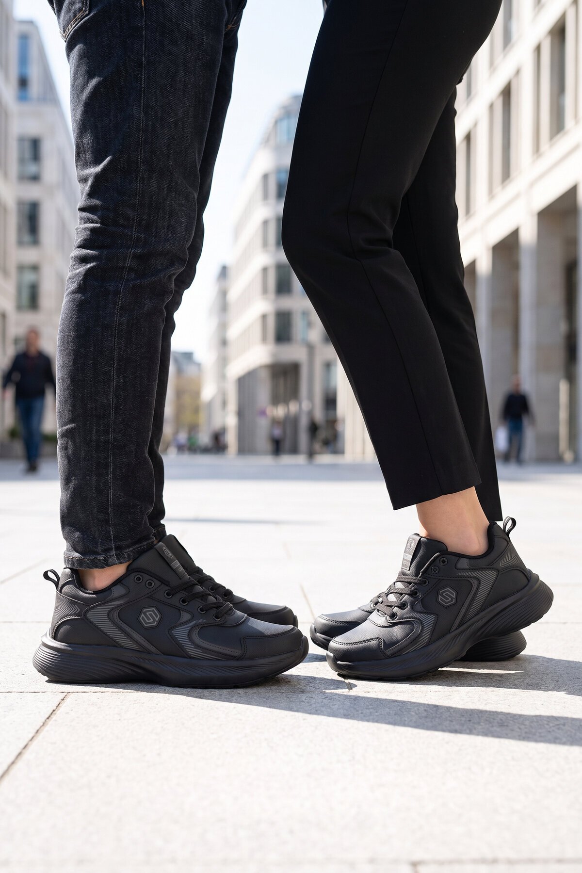 Bağcıklı Kalın Rahat Taban Hafif Esnek Siyah Unisex Yürüyüş ve Spor Ayakkabı Sneaker 2032