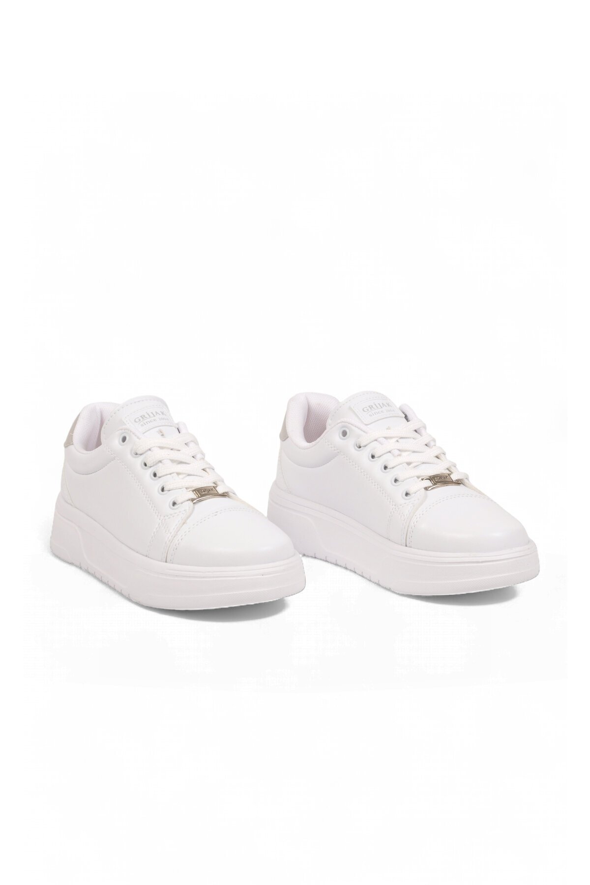 Beyaz Kadın Casual Ayakkabı Bağcıklı Kalın Rahat Tabanlı Şık Sneaker Code 419