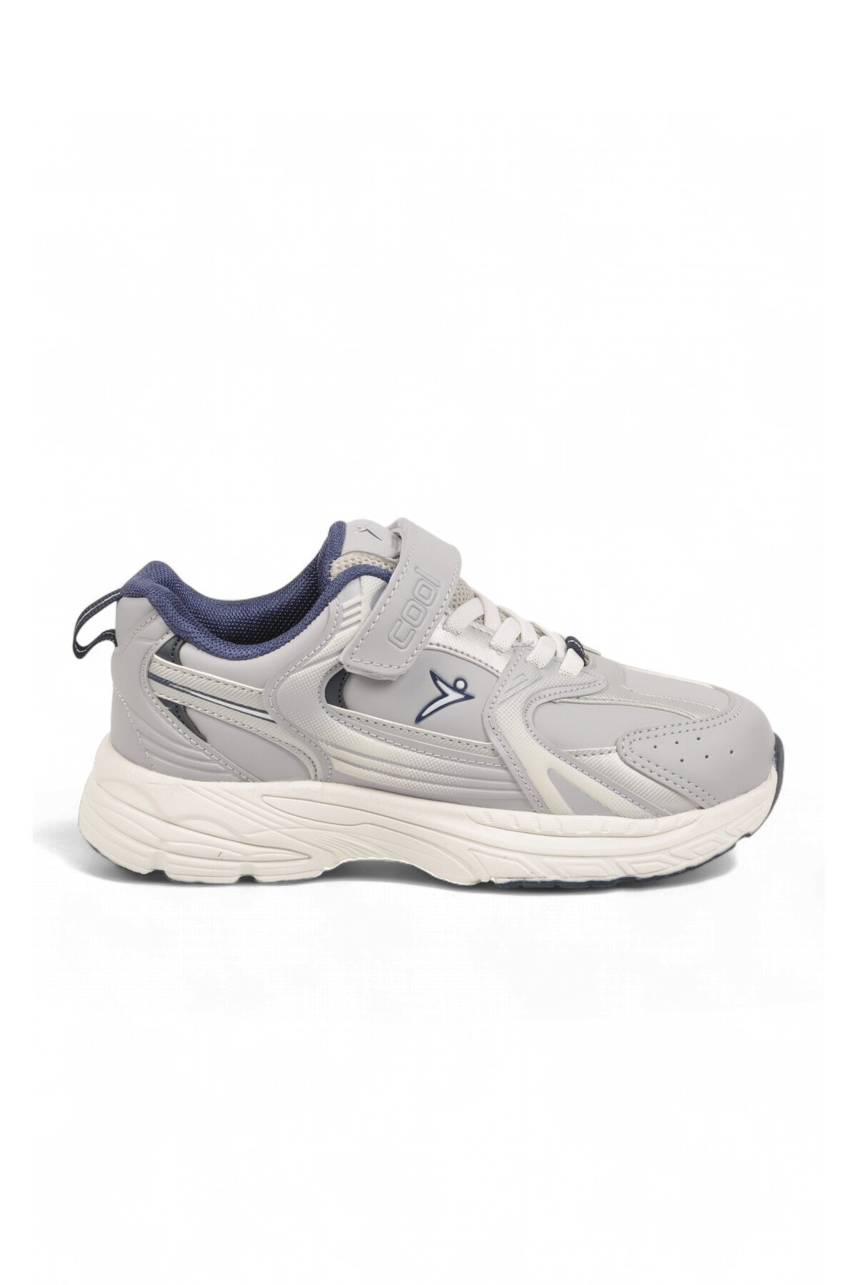 Gri Erkek Çocuk Yürüyüş ve Spor Ayakkabı Cırt Bantlı Kalın Rahat Tabanlı Sneaker Terra 26K