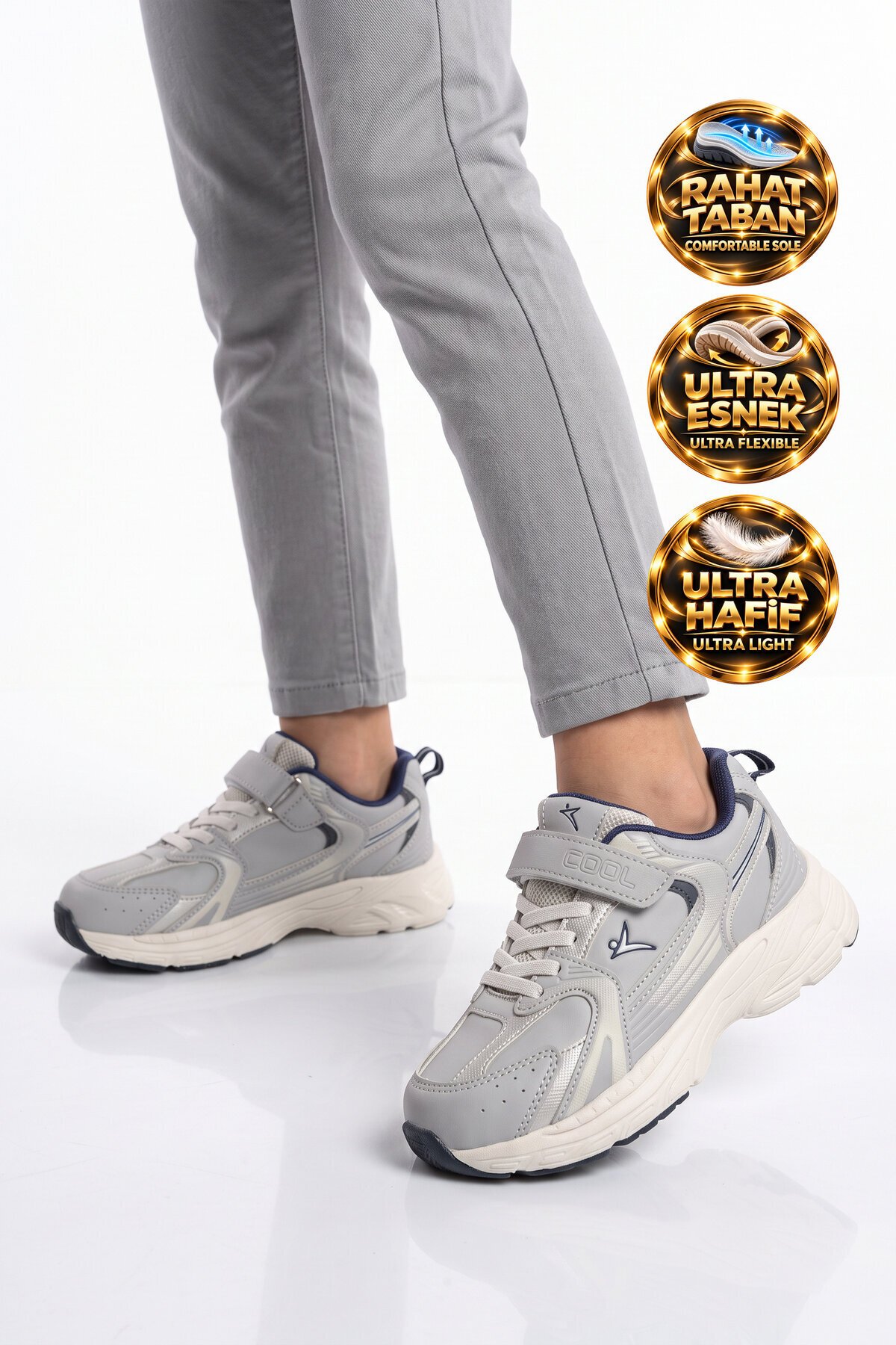 Gri Erkek Çocuk Yürüyüş ve Spor Ayakkabı Cırt Bantlı Kalın Rahat Tabanlı Sneaker Terra 26K