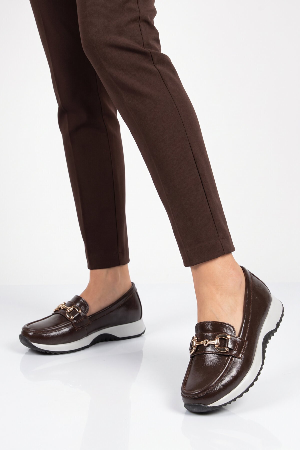 Toka Detaylı Kalın Tabanlı Şık Rahat Kahve Kırışık Kadın Casual Ayakkabı Loafer 062