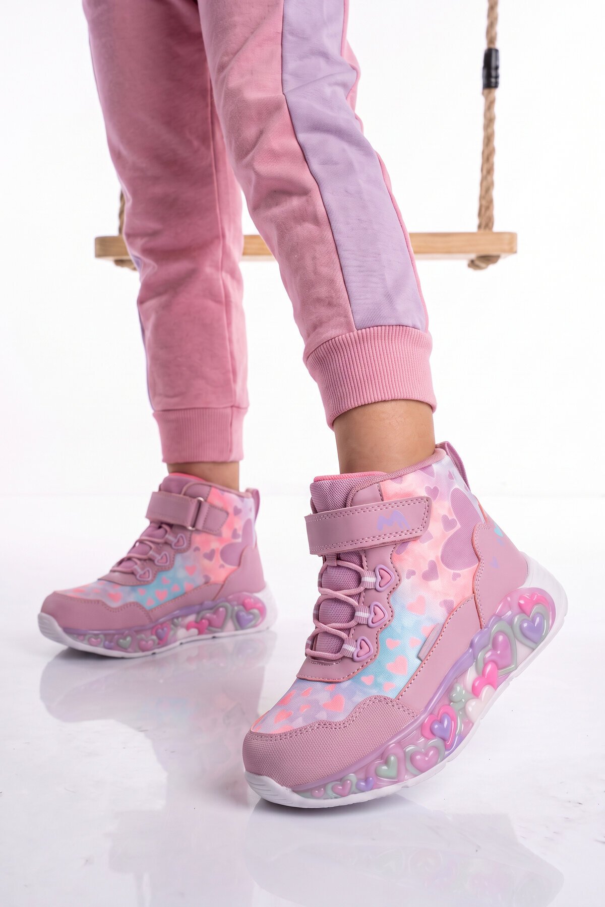 Kız Çocuk Su Geçirmez Işıklı Desenli Pembe-Lila Cırt Bantlı Sneaker Bot Montana