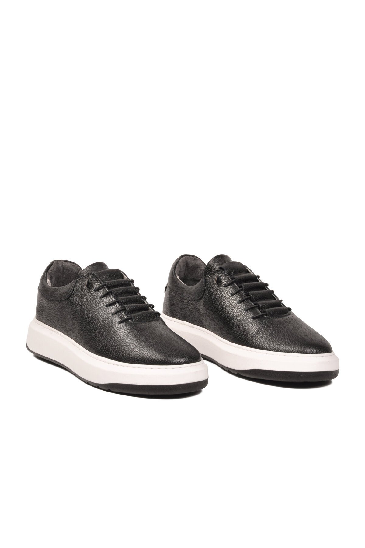 Siyah-Beyaz Hakiki Deri Erkek Sneaker Lastik Bağcıklı Kalın Rahat Taban Casual Ayakkabı 272304