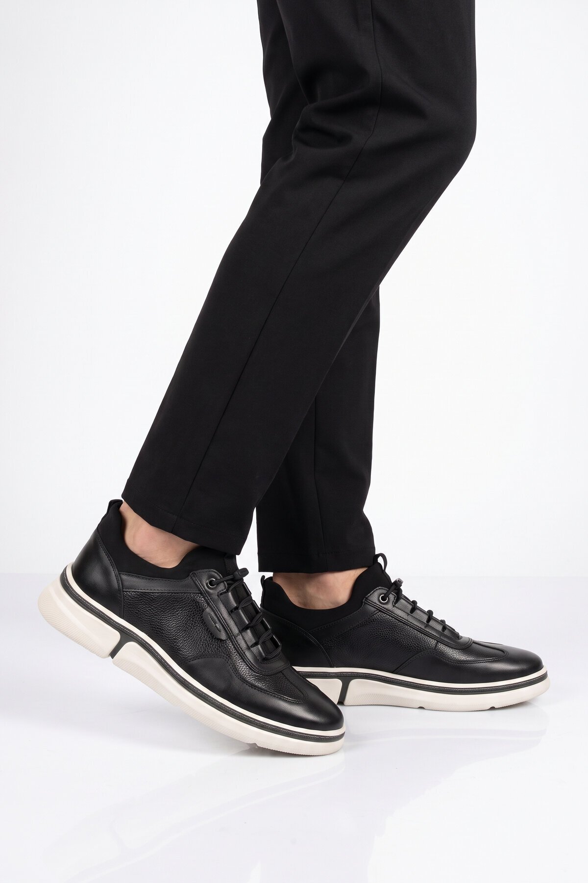 Lastik Bağcıklı Kauçuk Taban Sneaker Siyah Hakiki Deri Şık Rahat Erkek Casual Ayakkabı HZ2420-KS016