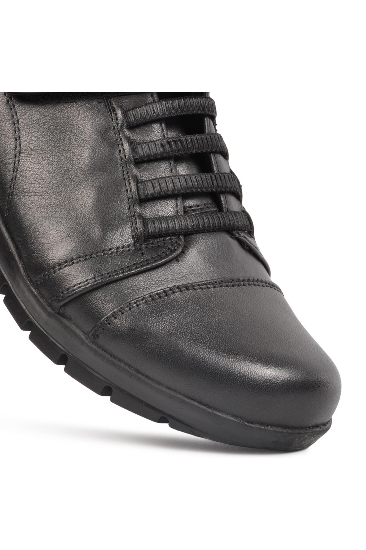 Siyah Cırtlı Kadın Günlük Ayakkabı