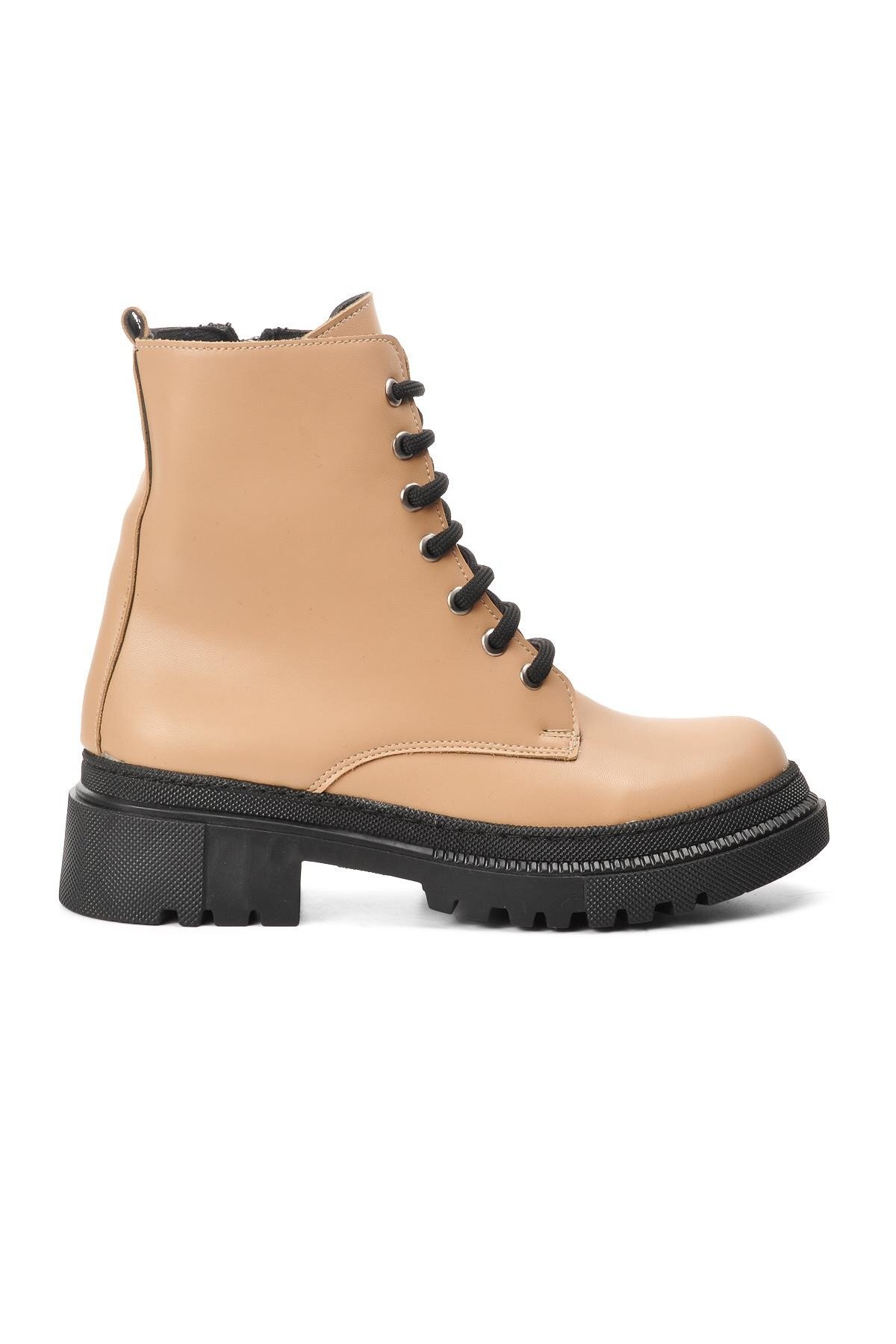 Ayakmod Nude Kadın Bot