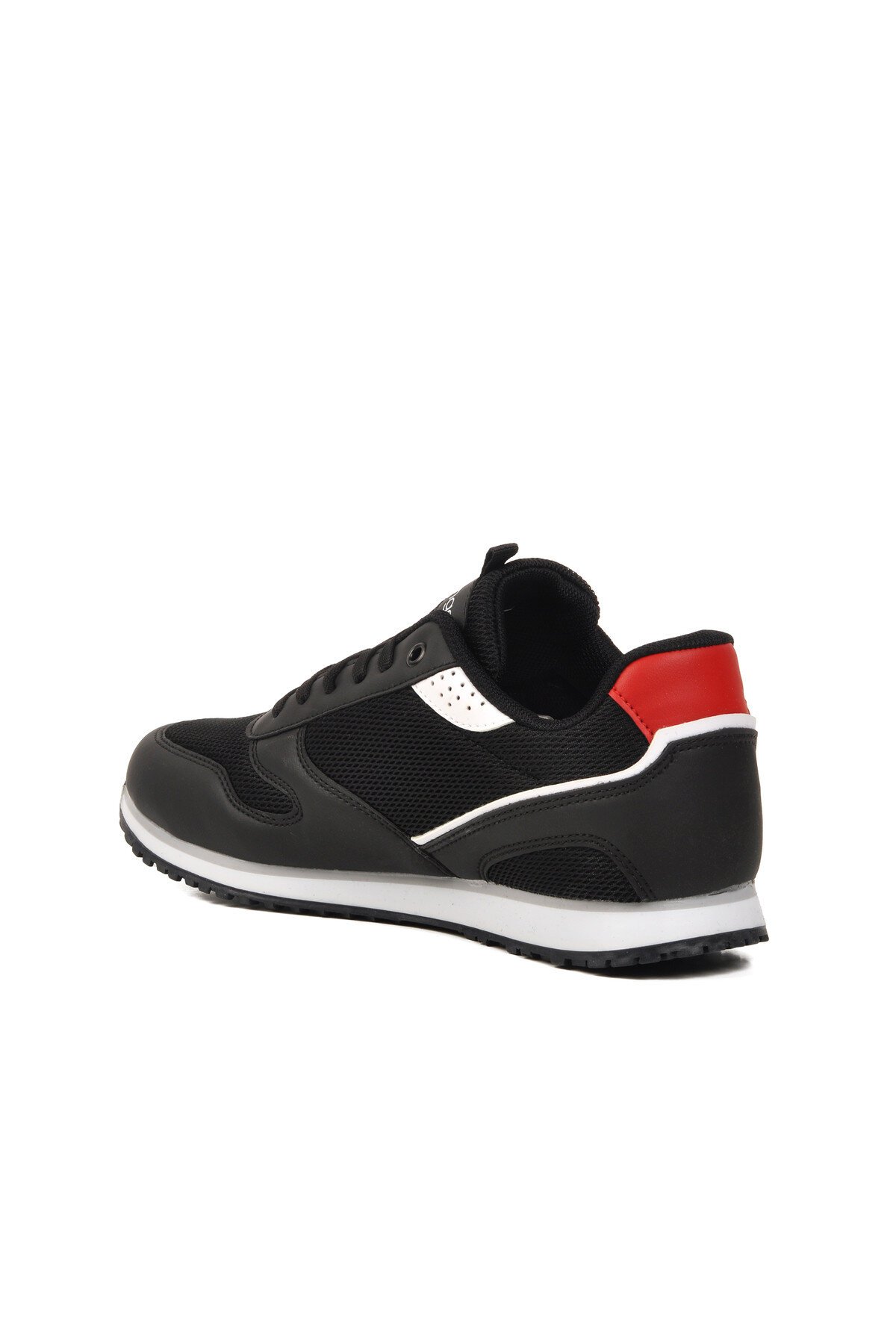 Siyah-Beyaz Fileli Erkek Spor Ayakkabı Invicible M