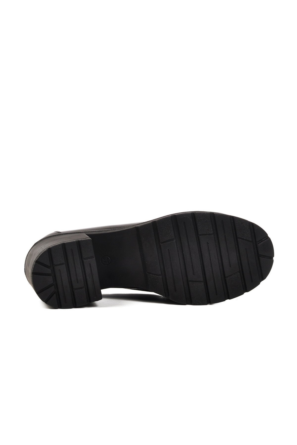 Siyah Rugan Kalın Topuk Kadın Günlük Ayakkabı 572401 Z