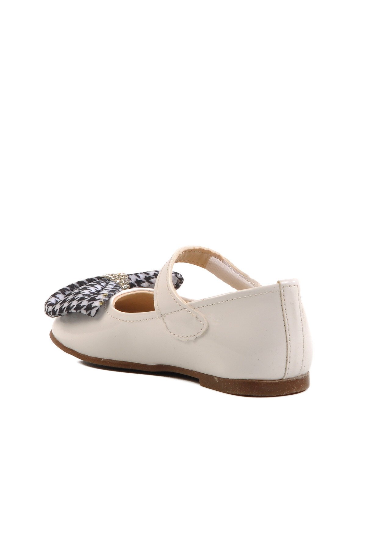 Kurdeleli Beyaz Rugan Kız Çocuk Babet