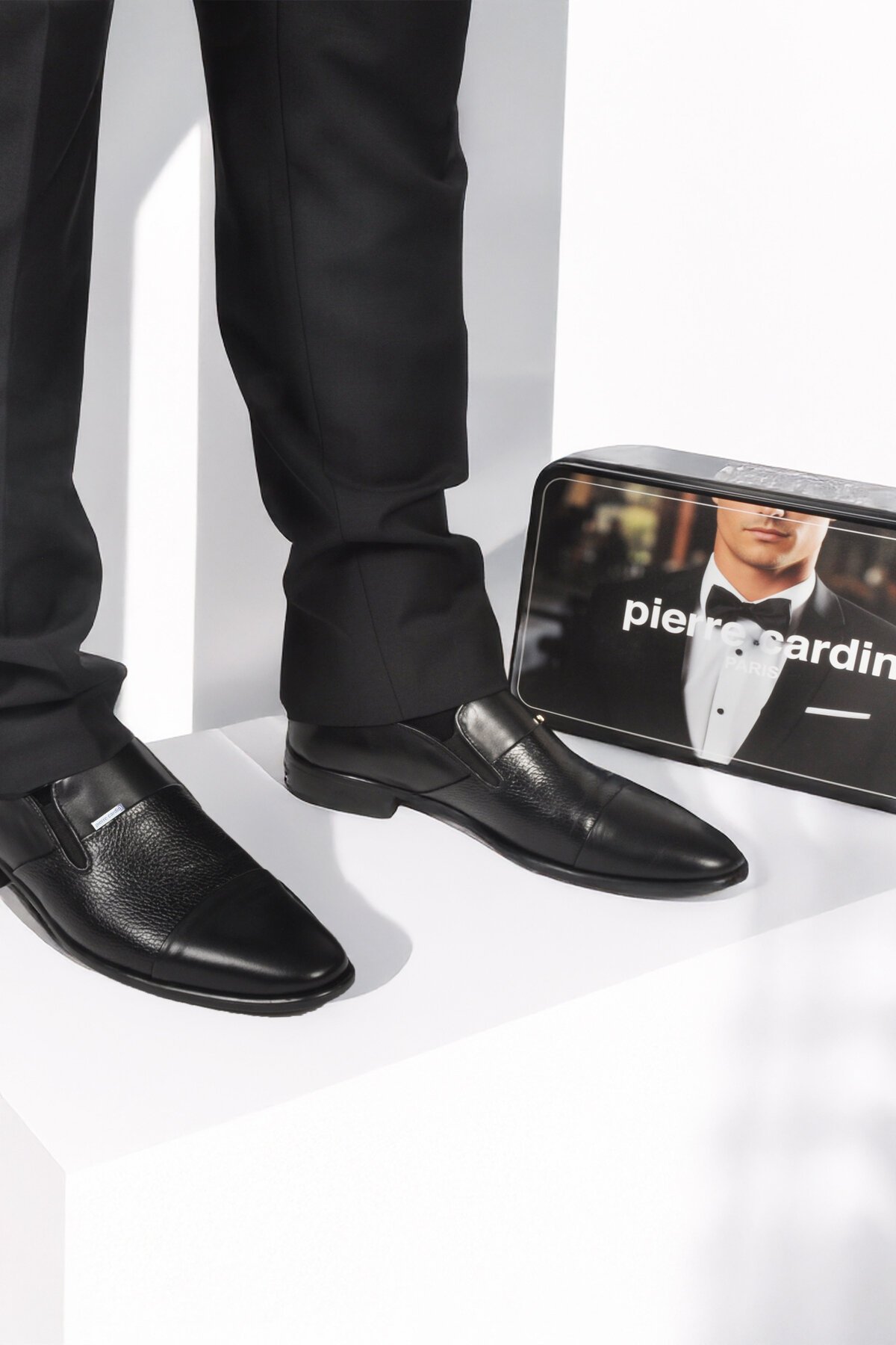 Siyah Hakiki Deri Erkek Klasik Ayakkabı 70555 M